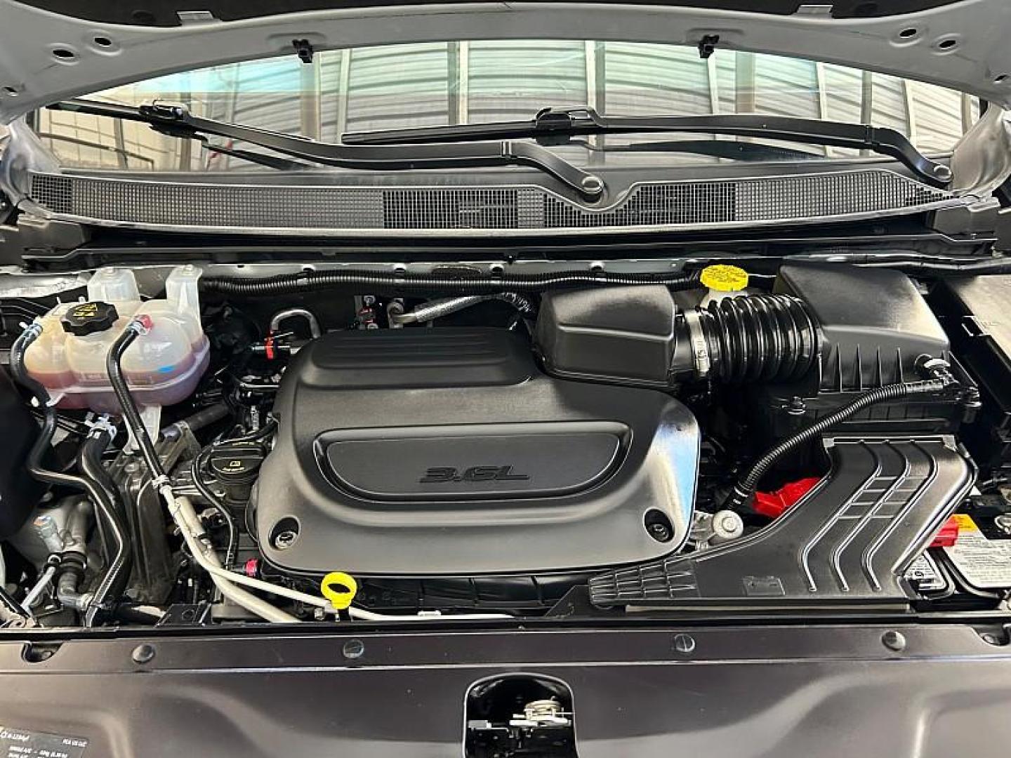 2024 SILVER Chrysler Pacifica (2C4RC1BG2RR) with an V6 3.6 Liter engine, Automatic 9-Spd transmission, located at 412 Auto Vista Drive, Palmdale, CA, 93551, (661) 945-0620, 34.592636, -118.136681 - Photo#25