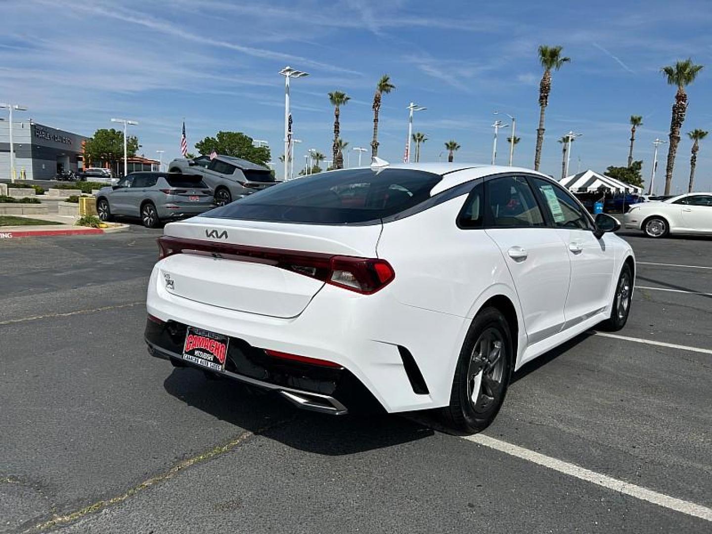 2023 WHITE Kia K5 (5XXG14J26PG) with an 4-Cyl Turbo 1.6 Liter engine, Automatic 8-Spd transmission, located at 412 Auto Vista Drive, Palmdale, CA, 93551, (661) 945-0620, 34.592636, -118.136681 - Photo#2