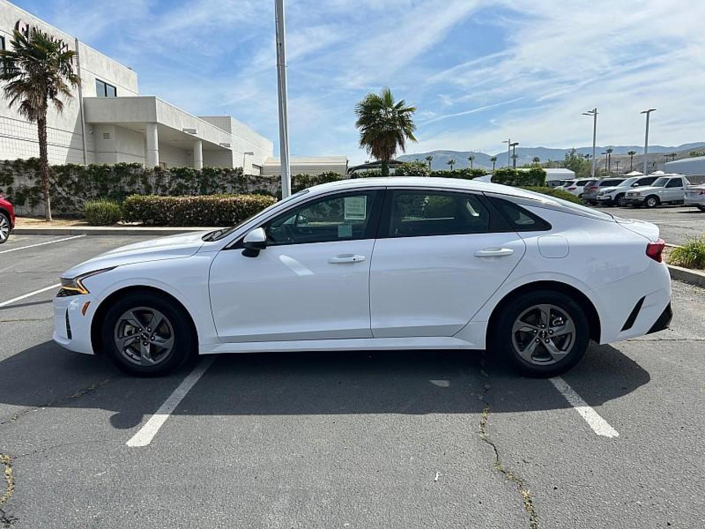 2023 WHITE Kia K5 (5XXG14J26PG) with an 4-Cyl Turbo 1.6 Liter engine, Automatic 8-Spd transmission, located at 412 Auto Vista Drive, Palmdale, CA, 93551, (661) 945-0620, 34.592636, -118.136681 - Photo#5