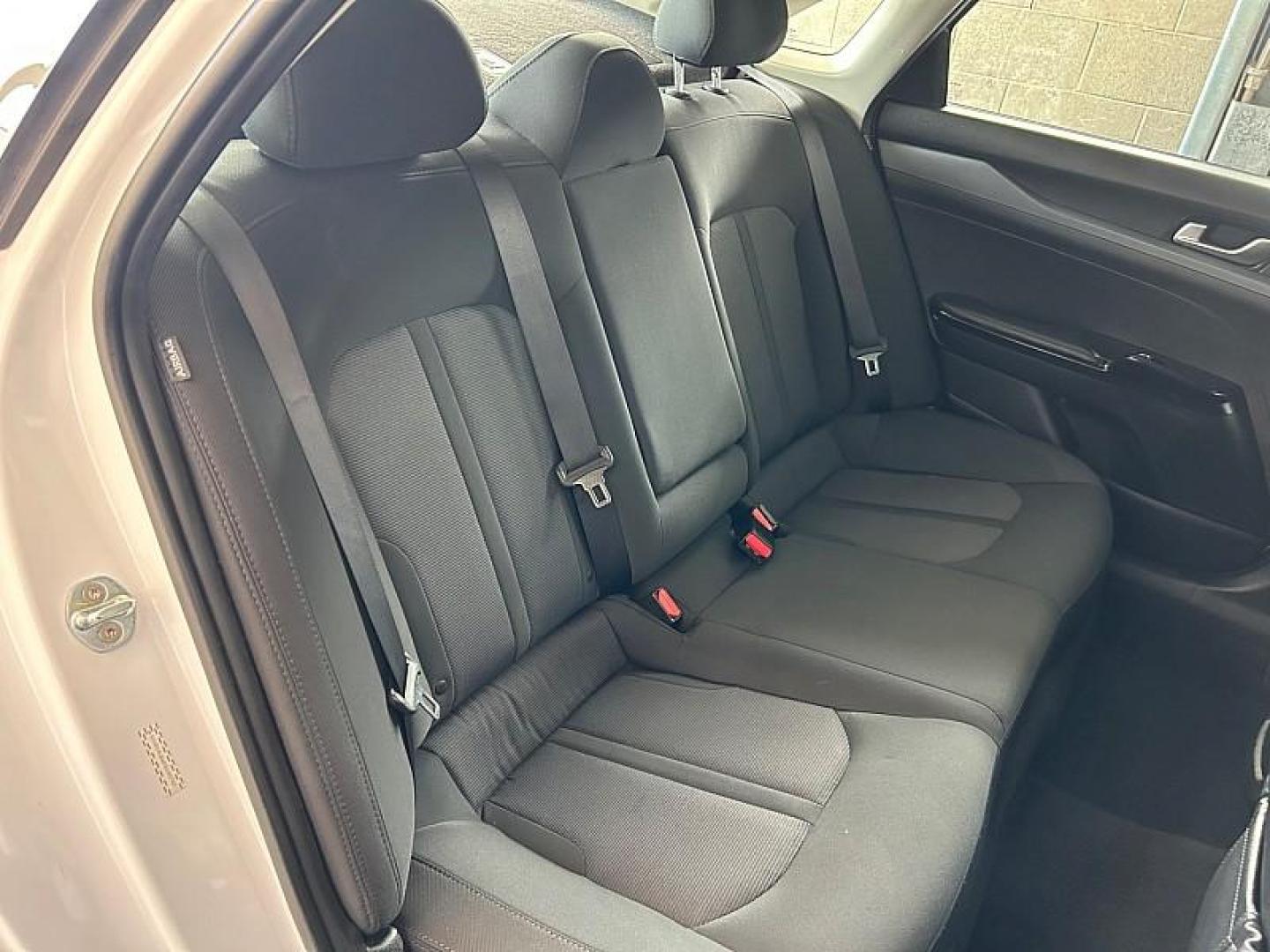 2023 WHITE Kia K5 (5XXG14J26PG) with an 4-Cyl Turbo 1.6 Liter engine, Automatic 8-Spd transmission, located at 412 Auto Vista Drive, Palmdale, CA, 93551, (661) 945-0620, 34.592636, -118.136681 - Photo#25