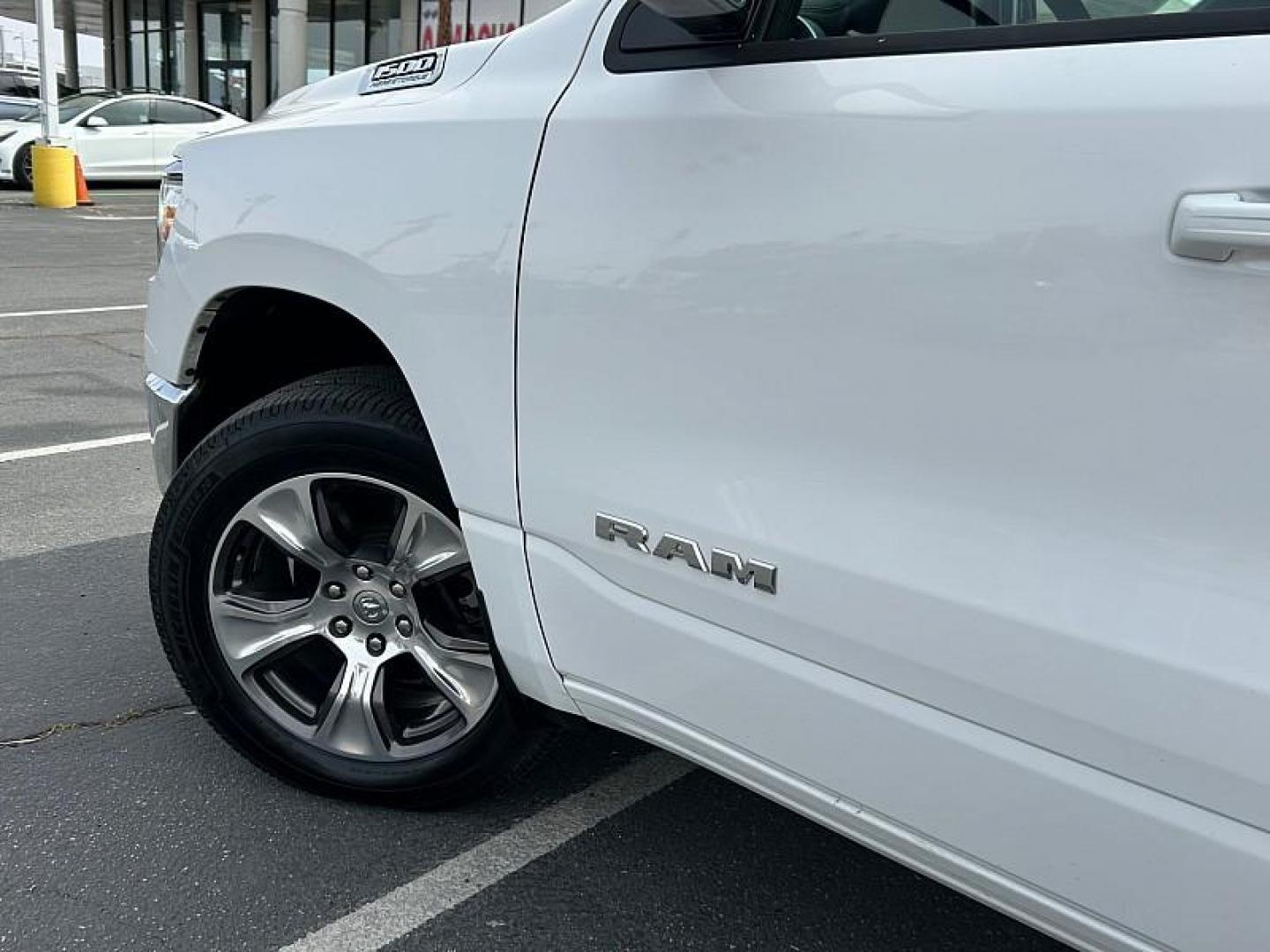 2024 WHITE Ram 1500 2WD (1C6RREJT7RN) with an 8-Cyl 5.7 Liter engine, Automatic 8-Spd transmission, located at 412 Auto Vista Drive, Palmdale, CA, 93551, (661) 945-0620, 34.592636, -118.136681 - Photo#8