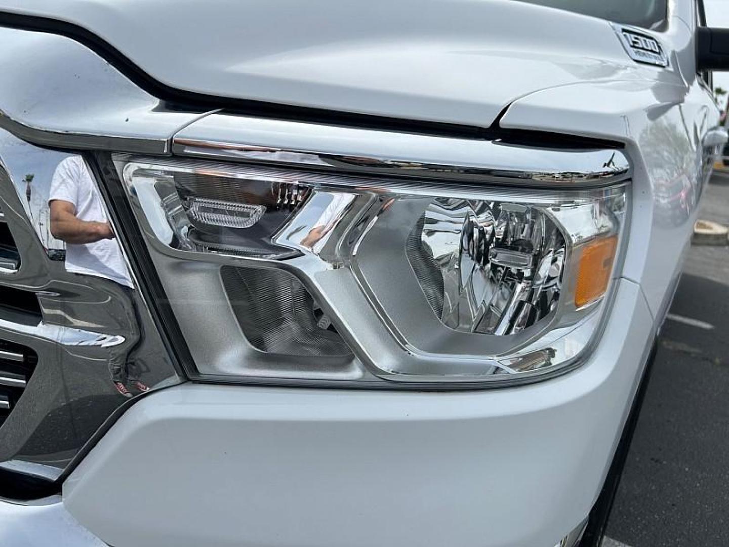 2024 WHITE Ram 1500 2WD (1C6RREJT7RN) with an 8-Cyl 5.7 Liter engine, Automatic 8-Spd transmission, located at 412 Auto Vista Drive, Palmdale, CA, 93551, (661) 945-0620, 34.592636, -118.136681 - Photo#9