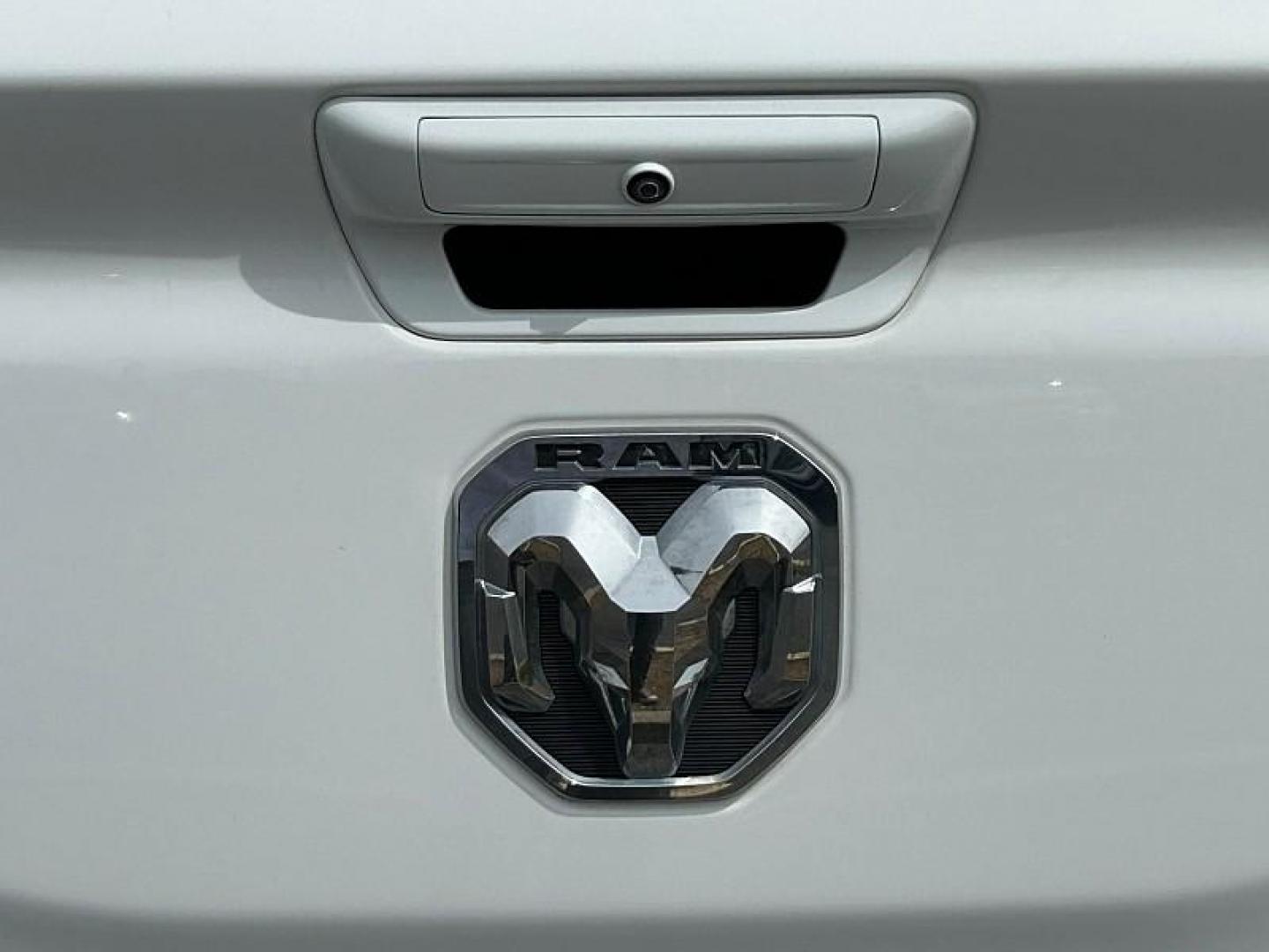 2024 WHITE Ram 1500 2WD (1C6RREJT7RN) with an 8-Cyl 5.7 Liter engine, Automatic 8-Spd transmission, located at 412 Auto Vista Drive, Palmdale, CA, 93551, (661) 945-0620, 34.592636, -118.136681 - Photo#13