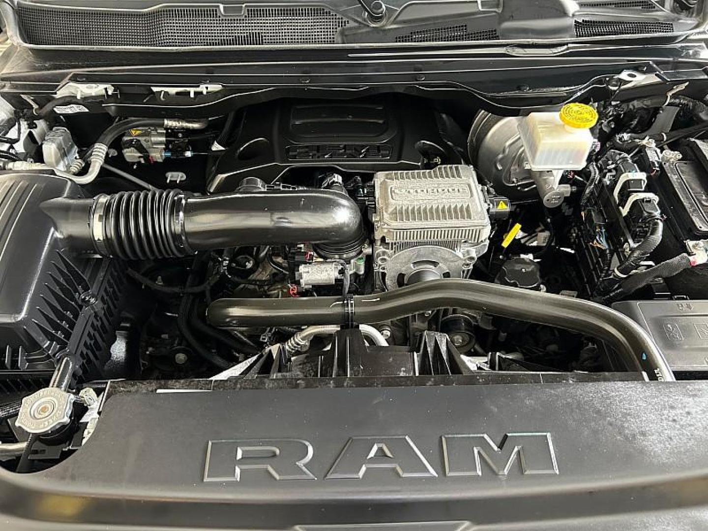 2024 WHITE Ram 1500 2WD (1C6RREJT7RN) with an 8-Cyl 5.7 Liter engine, Automatic 8-Spd transmission, located at 412 Auto Vista Drive, Palmdale, CA, 93551, (661) 945-0620, 34.592636, -118.136681 - Photo#28