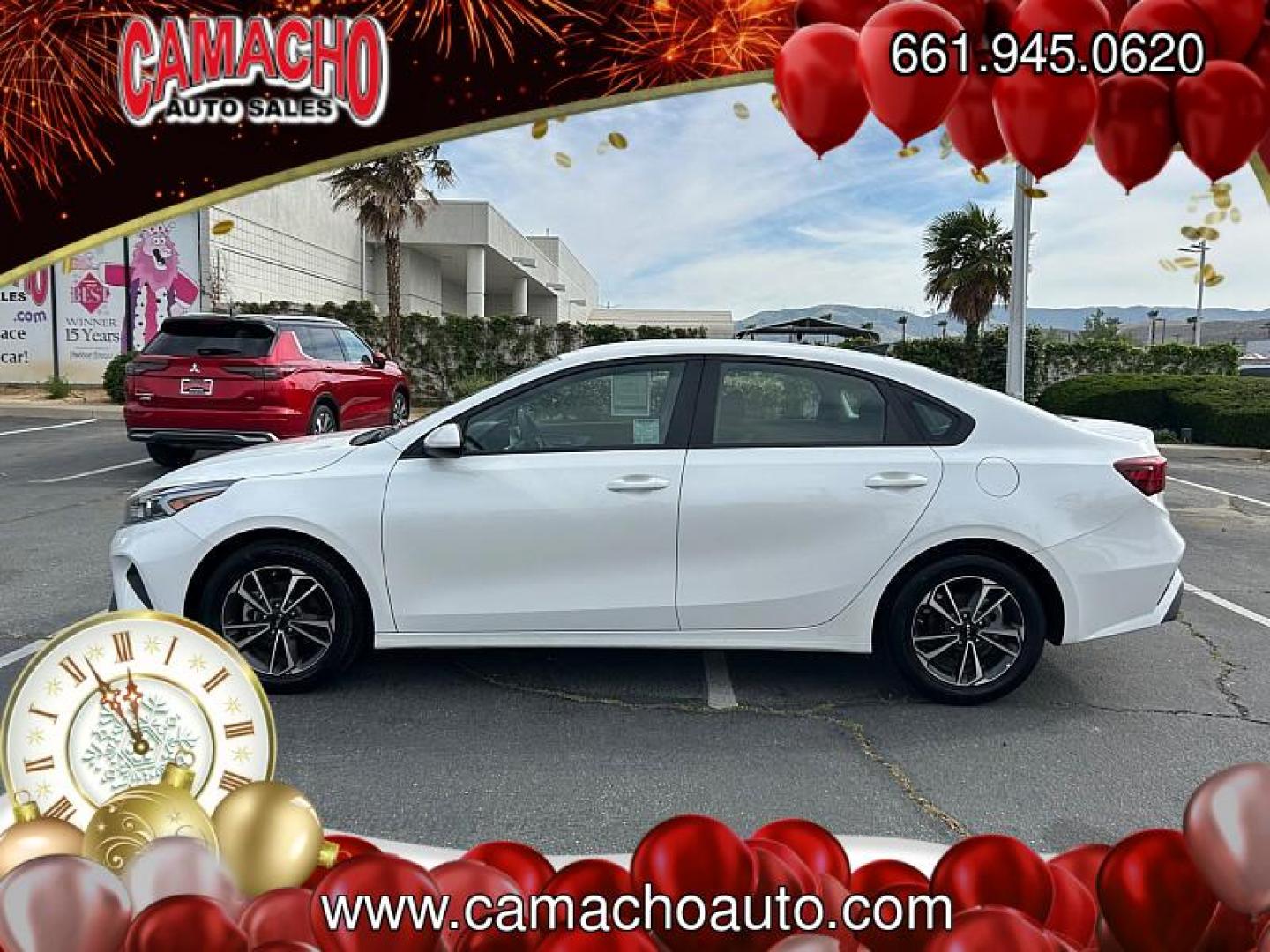 2024 WHITE Kia Forte (3KPF24AD9RE) with an 4-Cyl 2.0 Liter engine, Automatic IVT transmission, located at 412 Auto Vista Drive, Palmdale, CA, 93551, (661) 945-0620, 34.592636, -118.136681 - Photo#4