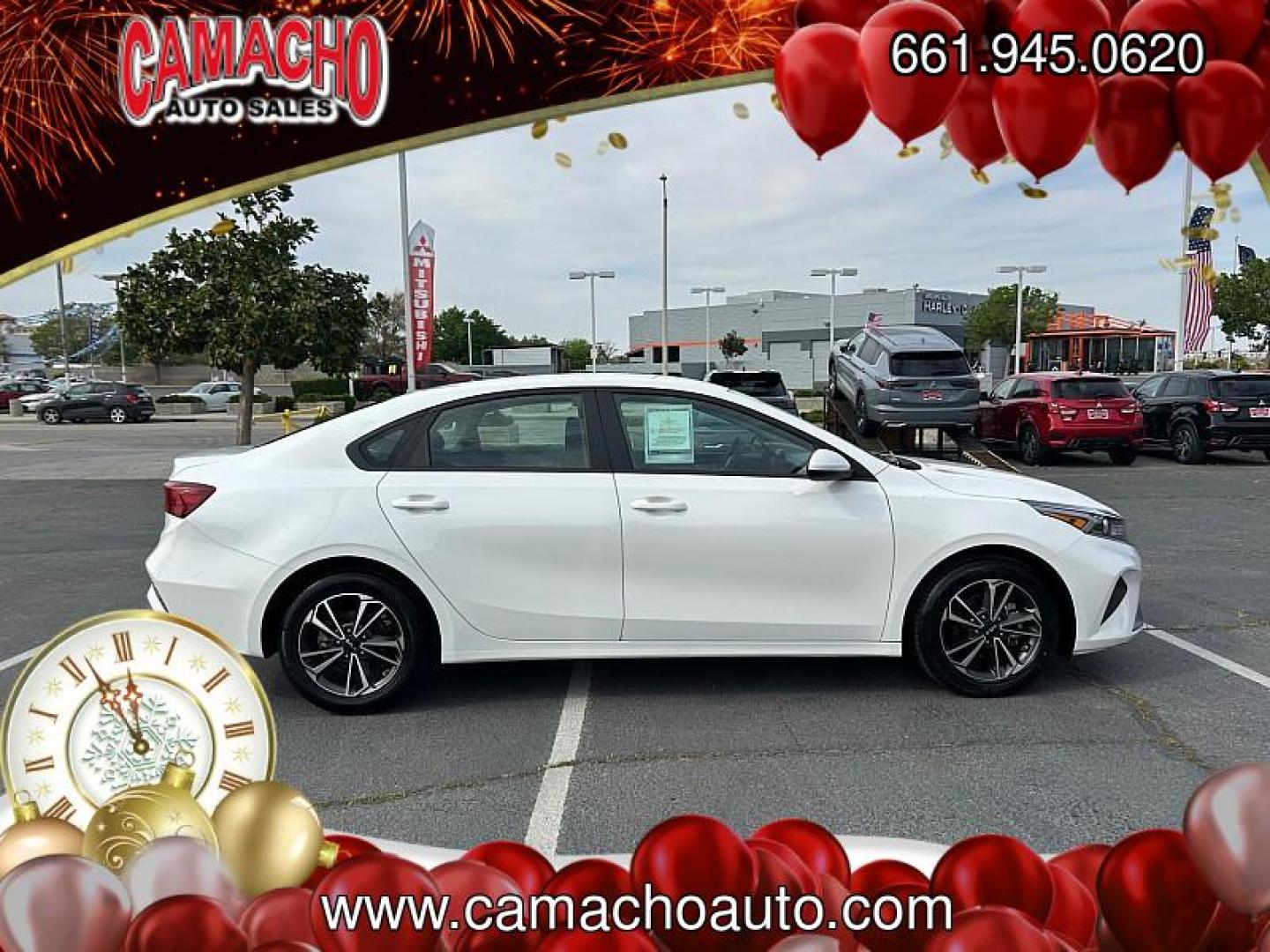 2024 WHITE Kia Forte (3KPF24AD9RE) with an 4-Cyl 2.0 Liter engine, Automatic IVT transmission, located at 412 Auto Vista Drive, Palmdale, CA, 93551, (661) 945-0620, 34.592636, -118.136681 - Photo#7