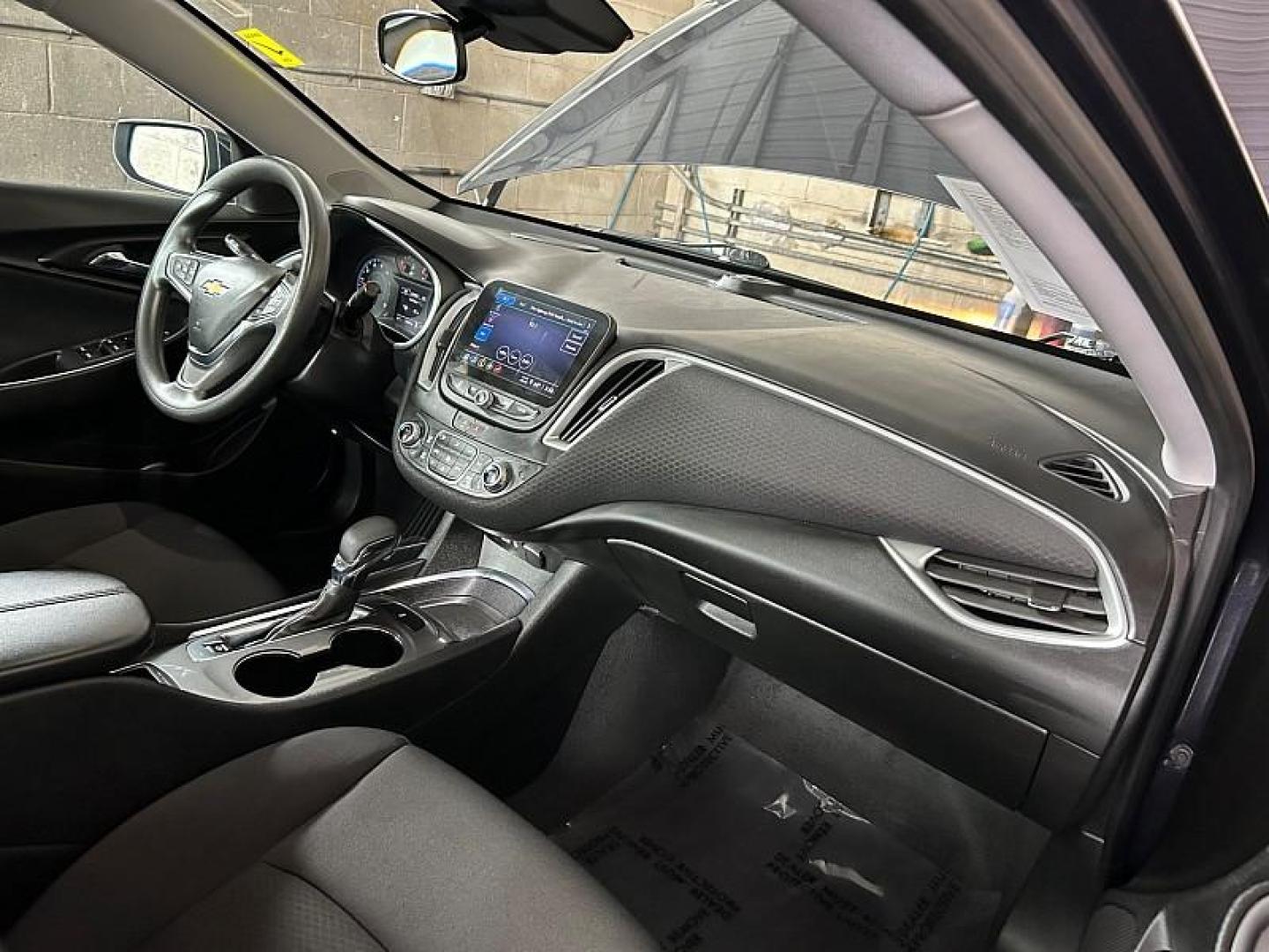 2023 DK GRAY Chevrolet Malibu (1G1ZD5ST5PF) with an 4-Cyl Turbo 1.5 Liter engine, Automatic CVT transmission, located at 412 Auto Vista Drive, Palmdale, CA, 93551, (661) 945-0620, 34.592636, -118.136681 - Photo#20