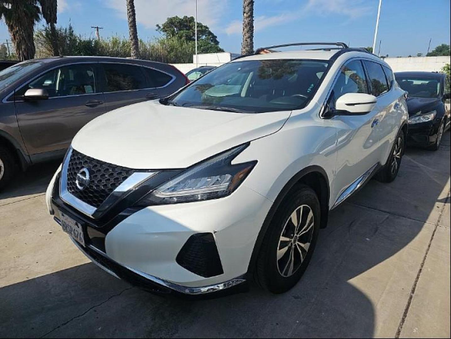 2020 WHITE Nissan Murano (5N1AZ2BJ1LN) with an V6 3.5 Liter engine, Automatic Xtronic CVT transmission, located at 412 Auto Vista Drive, Palmdale, CA, 93551, (661) 945-0620, 34.592636, -118.136681 - Photo#4