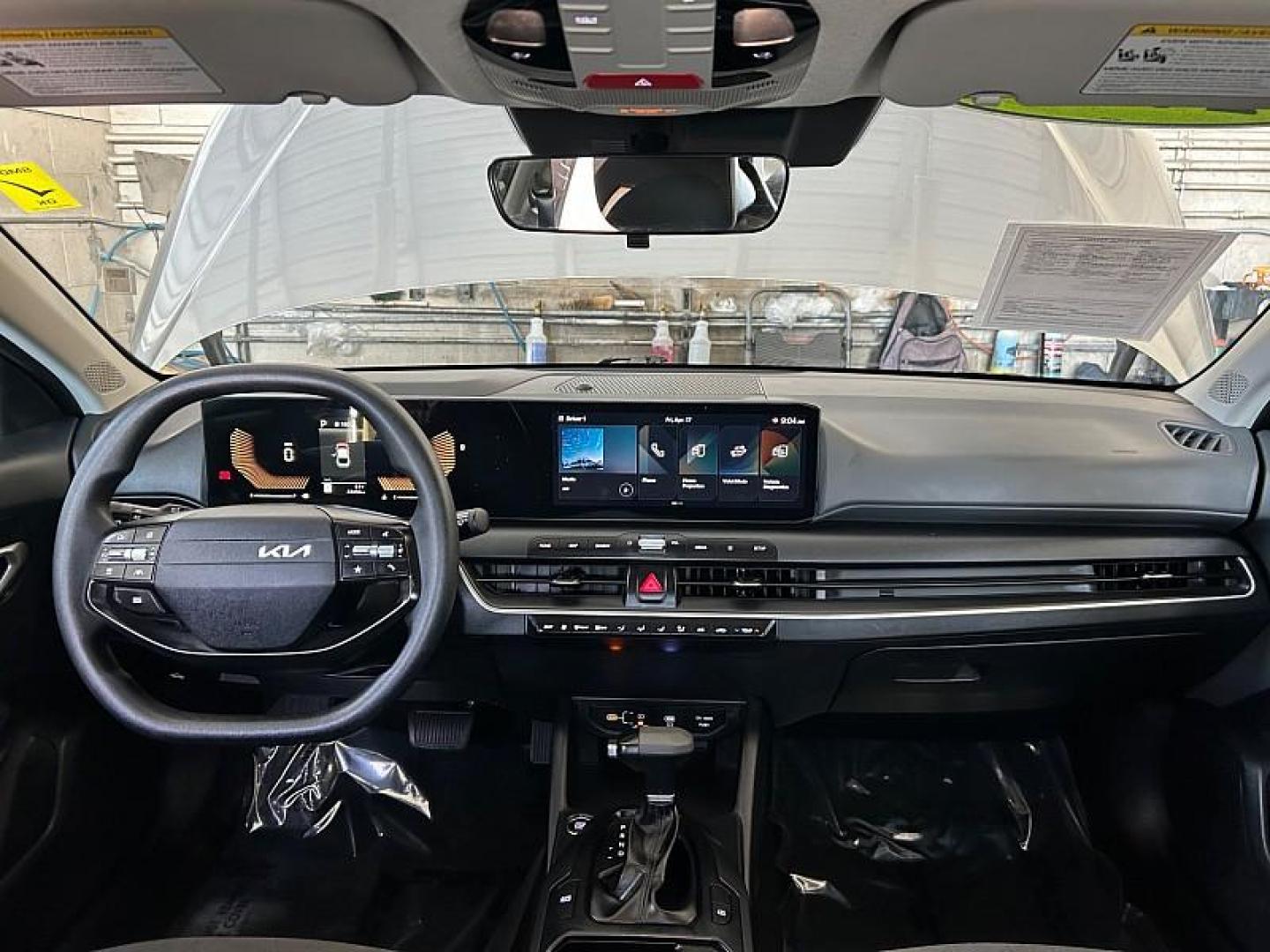 2025 GRAY Kia K4 (3KPFT4DEXSE) with an 4-Cyl 2.0 Liter engine, Automatic IVT transmission, located at 412 Auto Vista Drive, Palmdale, CA, 93551, (661) 945-0620, 34.592636, -118.136681 - Photo#18