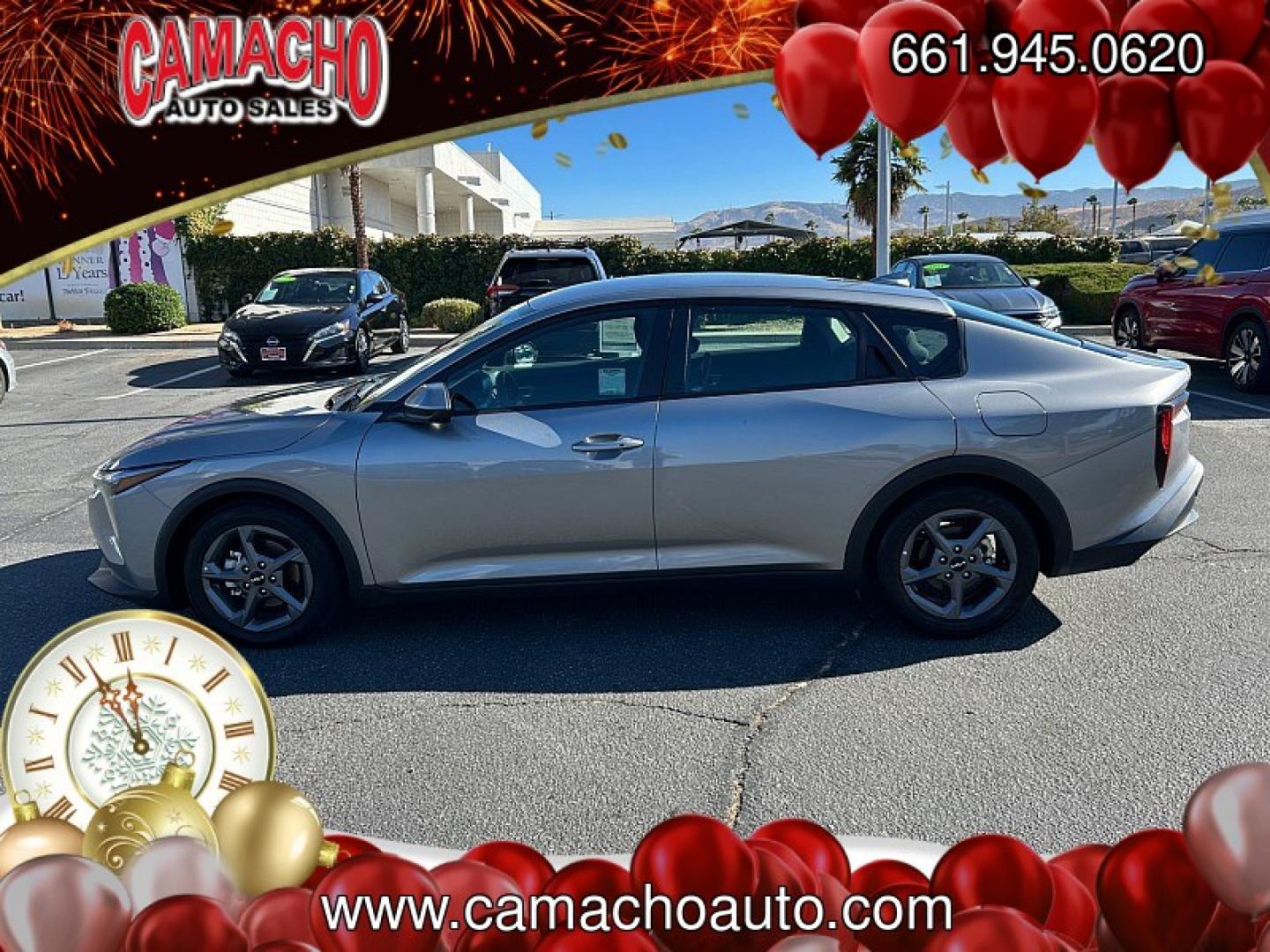 2025 GRAY Kia K4 (3KPFT4DEXSE) with an 4-Cyl 2.0 Liter engine, Automatic IVT transmission, located at 412 Auto Vista Drive, Palmdale, CA, 93551, (661) 945-0620, 34.592636, -118.136681- Photo#3