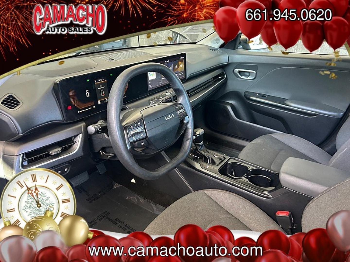 2025 GRAY Kia K4 (3KPFT4DEXSE) with an 4-Cyl 2.0 Liter engine, Automatic IVT transmission, located at 412 Auto Vista Drive, Palmdale, CA, 93551, (661) 945-0620, 34.592636, -118.136681- Photo#17