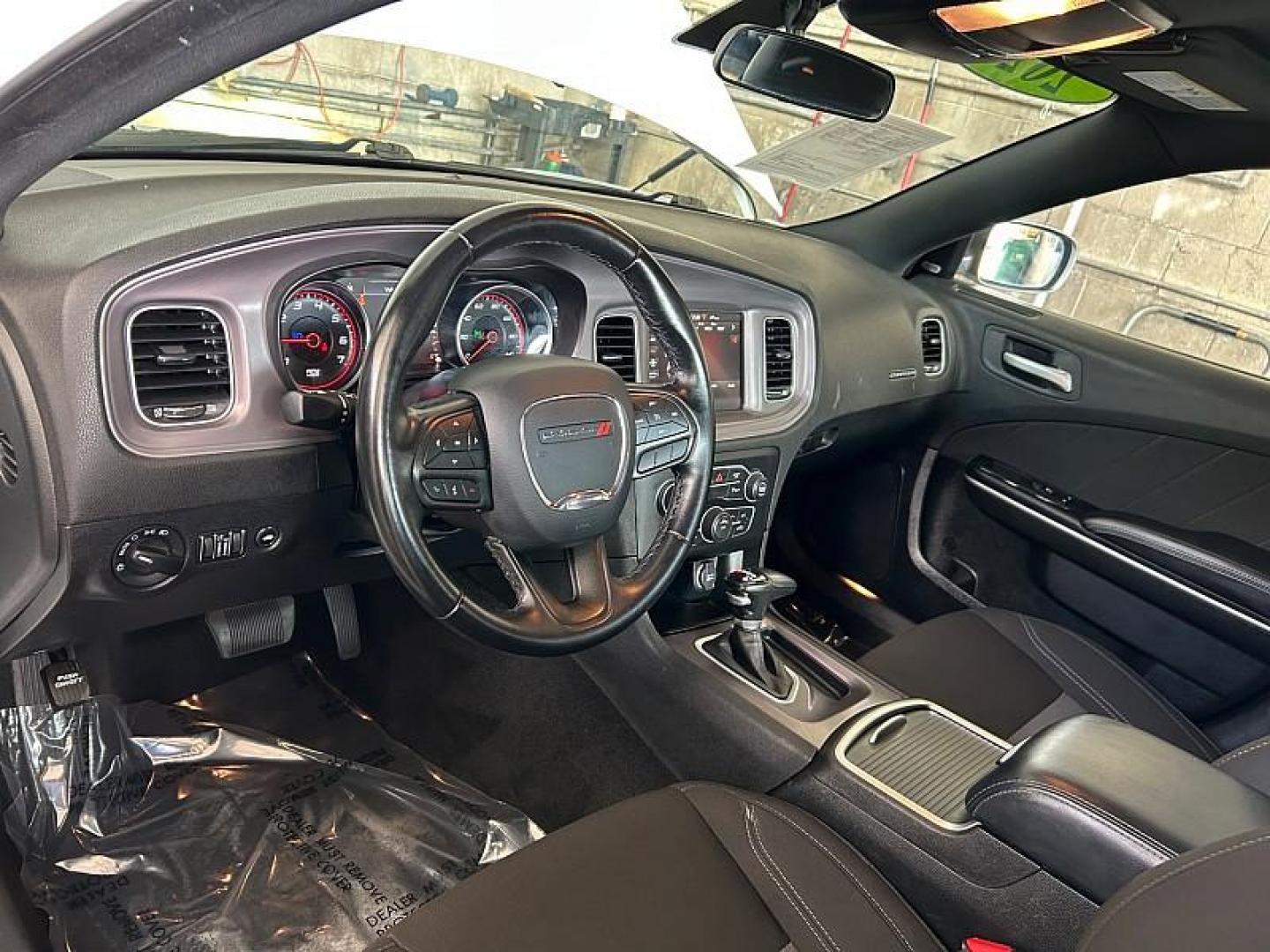 2023 WHITE Dodge Charger (2C3CDXBG1PH) with an V6 3.6 Liter engine, Automatic 8-Spd w/AutoStick transmission, located at 412 Auto Vista Drive, Palmdale, CA, 93551, (661) 945-0620, 34.592636, -118.136681 - Photo#9