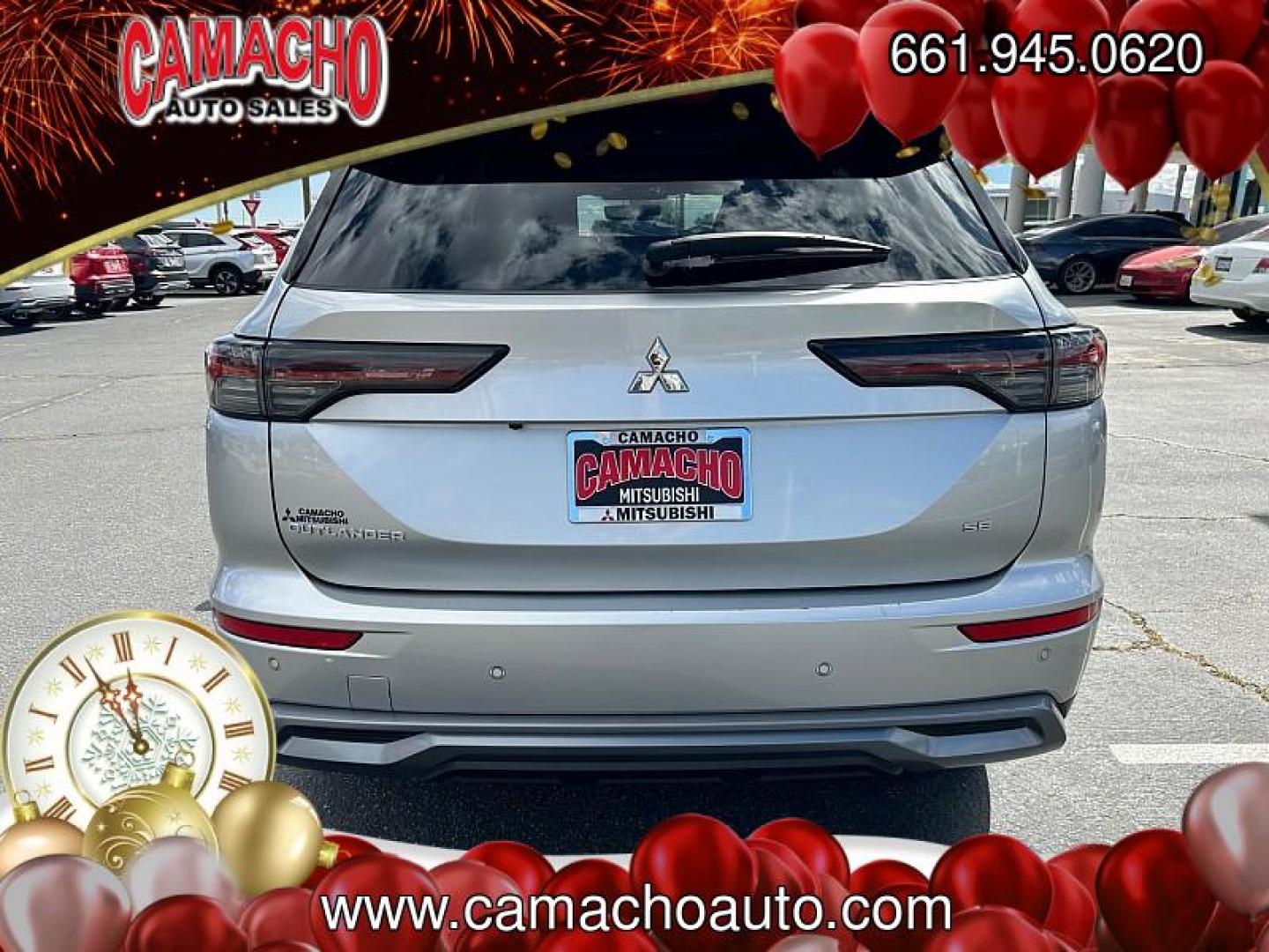 2025 SILVER Mitsubishi Outlander (JA4J3VA84SZ) with an 4-Cyl 2.5 Liter engine, Automatic CVT transmission, located at 412 Auto Vista Drive, Palmdale, CA, 93551, (661) 945-0620, 34.592636, -118.136681 - Photo#3
