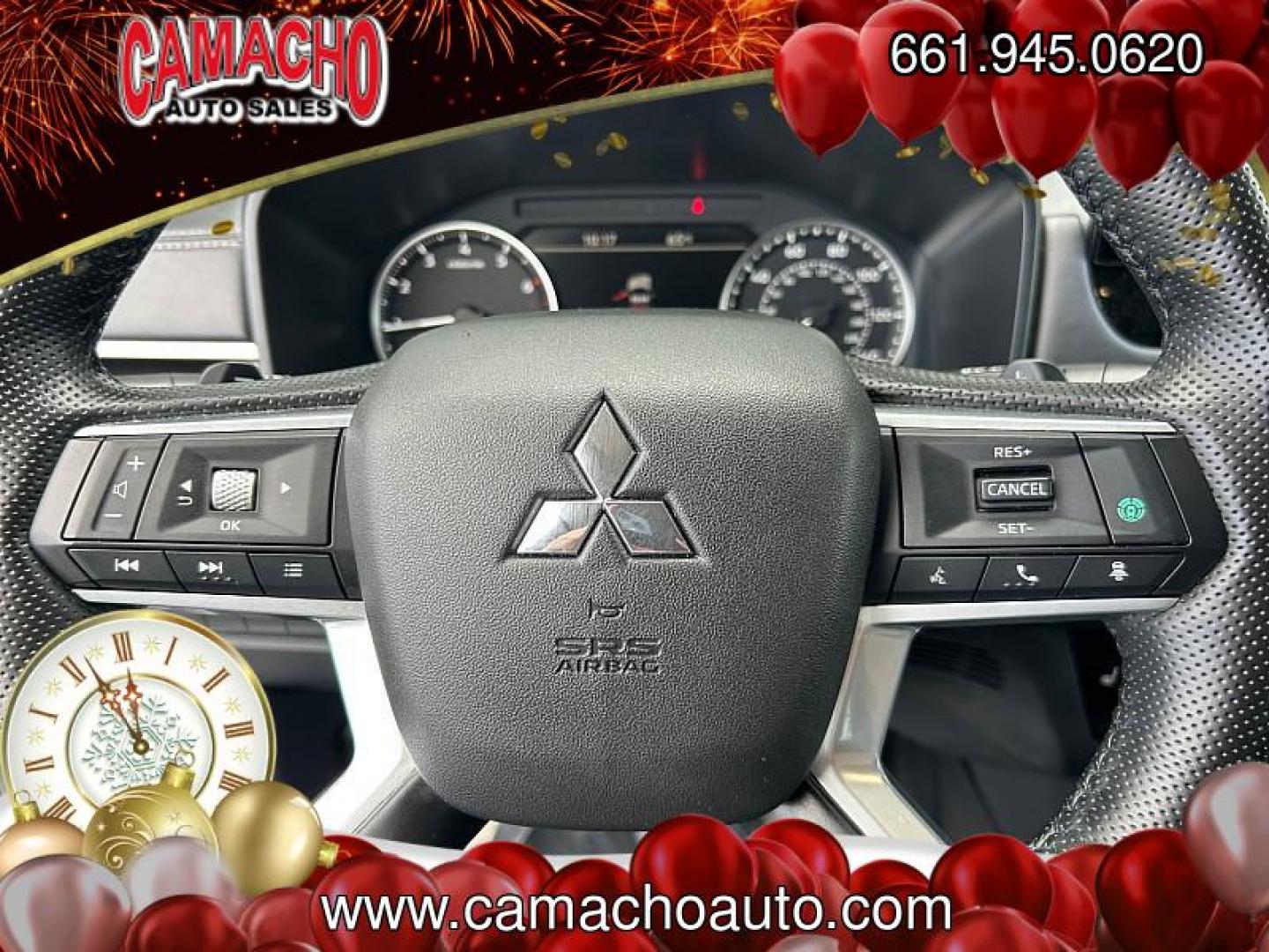 2025 SILVER Mitsubishi Outlander (JA4J3VA84SZ) with an 4-Cyl 2.5 Liter engine, Automatic CVT transmission, located at 412 Auto Vista Drive, Palmdale, CA, 93551, (661) 945-0620, 34.592636, -118.136681 - Photo#13