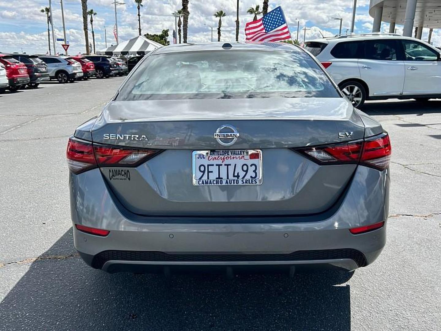 2023 GRAY Nissan Sentra (3N1AB8CV8PY) with an 4-Cyl 2.0 Liter engine, Automatic CVT w/Xtronic transmission, located at 412 Auto Vista Drive, Palmdale, CA, 93551, (661) 945-0620, 34.592636, -118.136681 - Photo#6