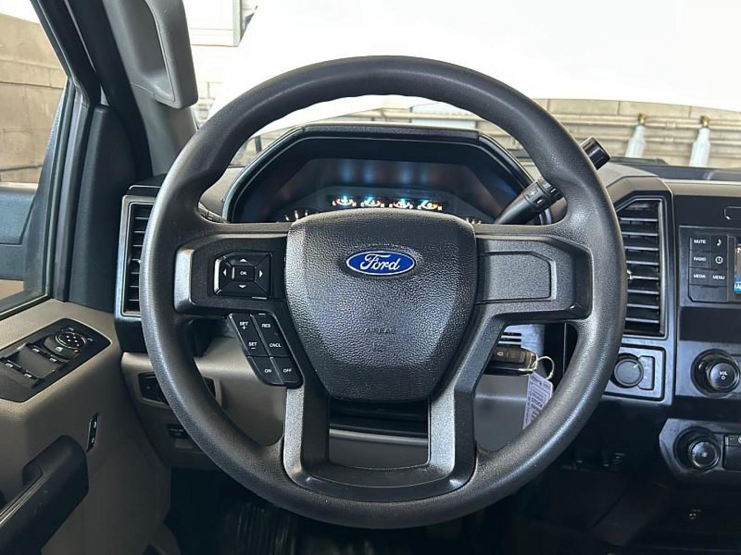 2018 WHITE Ford F-150 4WD (1FTEW1EP6JK) with an V6 EcoBoost TT 2.7L engine, Automatic transmission, located at 412 Auto Vista Drive, Palmdale, CA, 93551, (661) 945-0620, 34.592636, -118.136681 - Photo#21