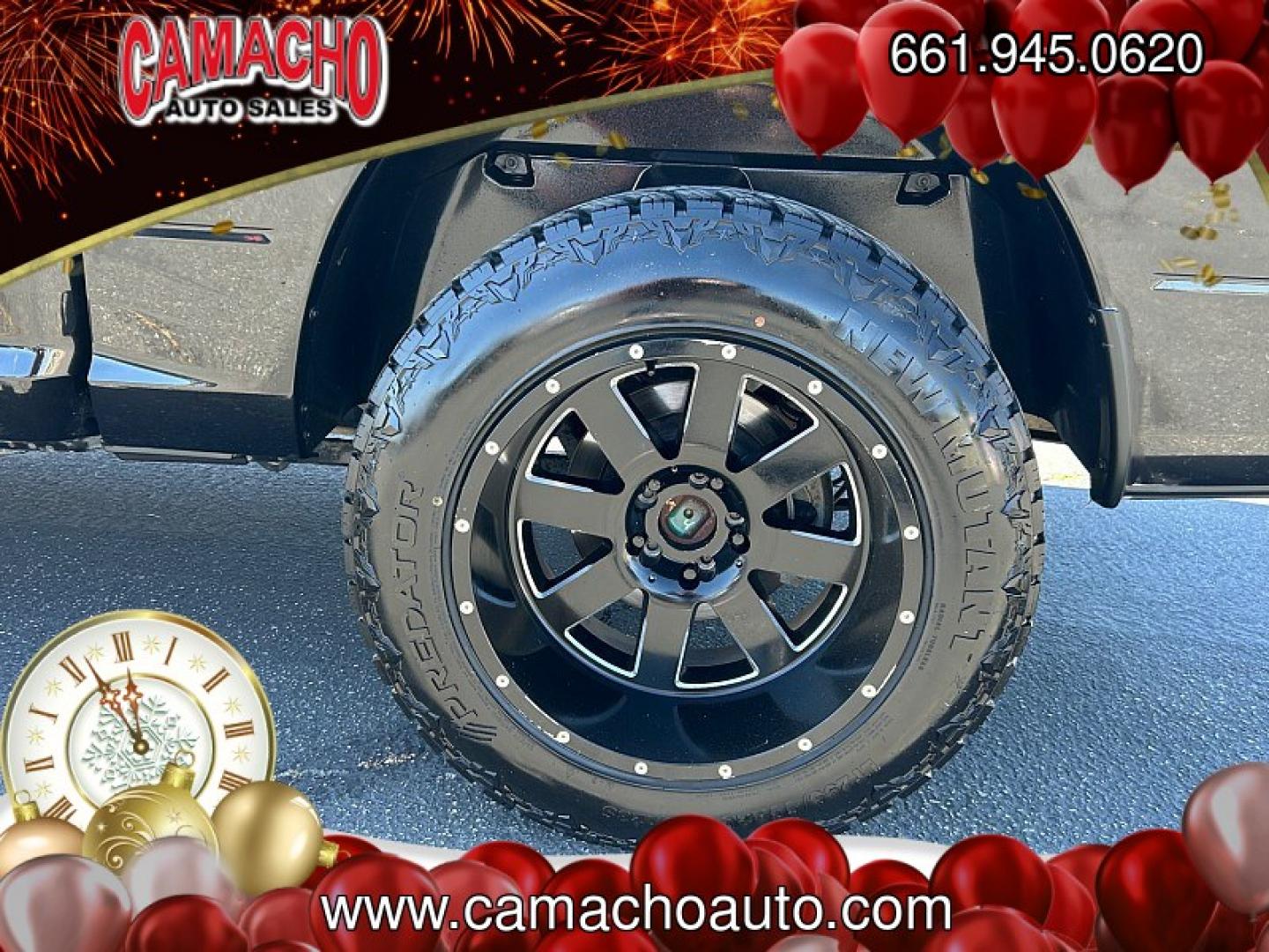 2017 BLACK Ram 1500 4WD (3C6RR7LTXHG) with an V8 HEMI 5.7 Liter engine, Automatic 8-Spd transmission, located at 412 Auto Vista Drive, Palmdale, CA, 93551, (661) 945-0620, 34.592636, -118.136681 - Photo#13