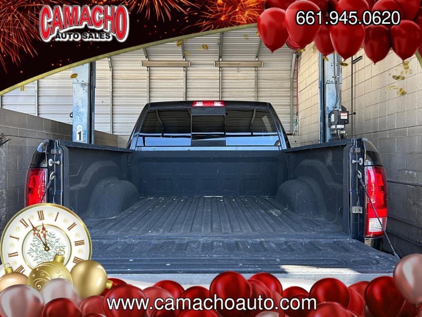 2017 BLACK Ram 1500 4WD (3C6RR7LTXHG) with an V8 HEMI 5.7 Liter engine, Automatic 8-Spd transmission, located at 412 Auto Vista Drive, Palmdale, CA, 93551, (661) 945-0620, 34.592636, -118.136681 - Photo#26