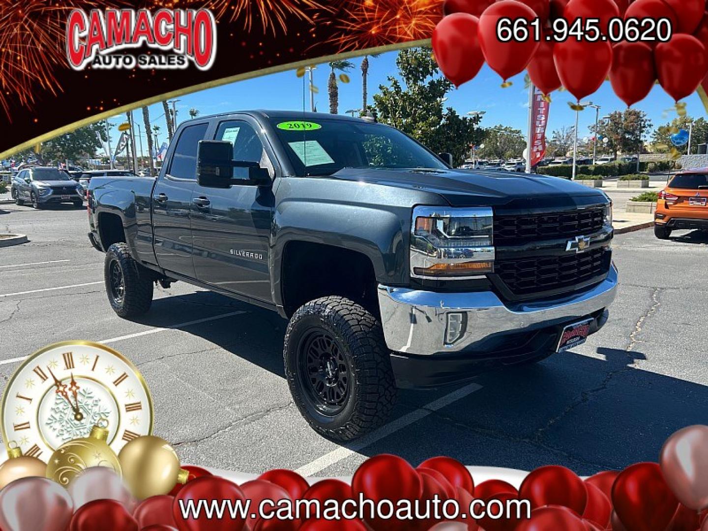 2019 GRAY Chevrolet Silverado 1500 2WD (2GCRCPEC1K1) with an 8-Cyl 5.3 Liter engine, Automatic 6-Spd HD w/Overdrive transmission, located at 412 Auto Vista Drive, Palmdale, CA, 93551, (661) 945-0620, 34.592636, -118.136681- Photo#0