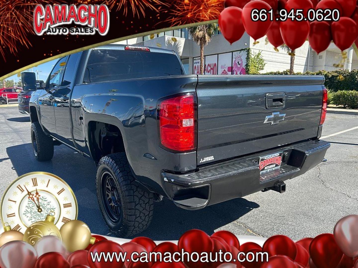 2019 GRAY Chevrolet Silverado 1500 2WD (2GCRCPEC1K1) with an 8-Cyl 5.3 Liter engine, Automatic 6-Spd HD w/Overdrive transmission, located at 412 Auto Vista Drive, Palmdale, CA, 93551, (661) 945-0620, 34.592636, -118.136681- Photo#2