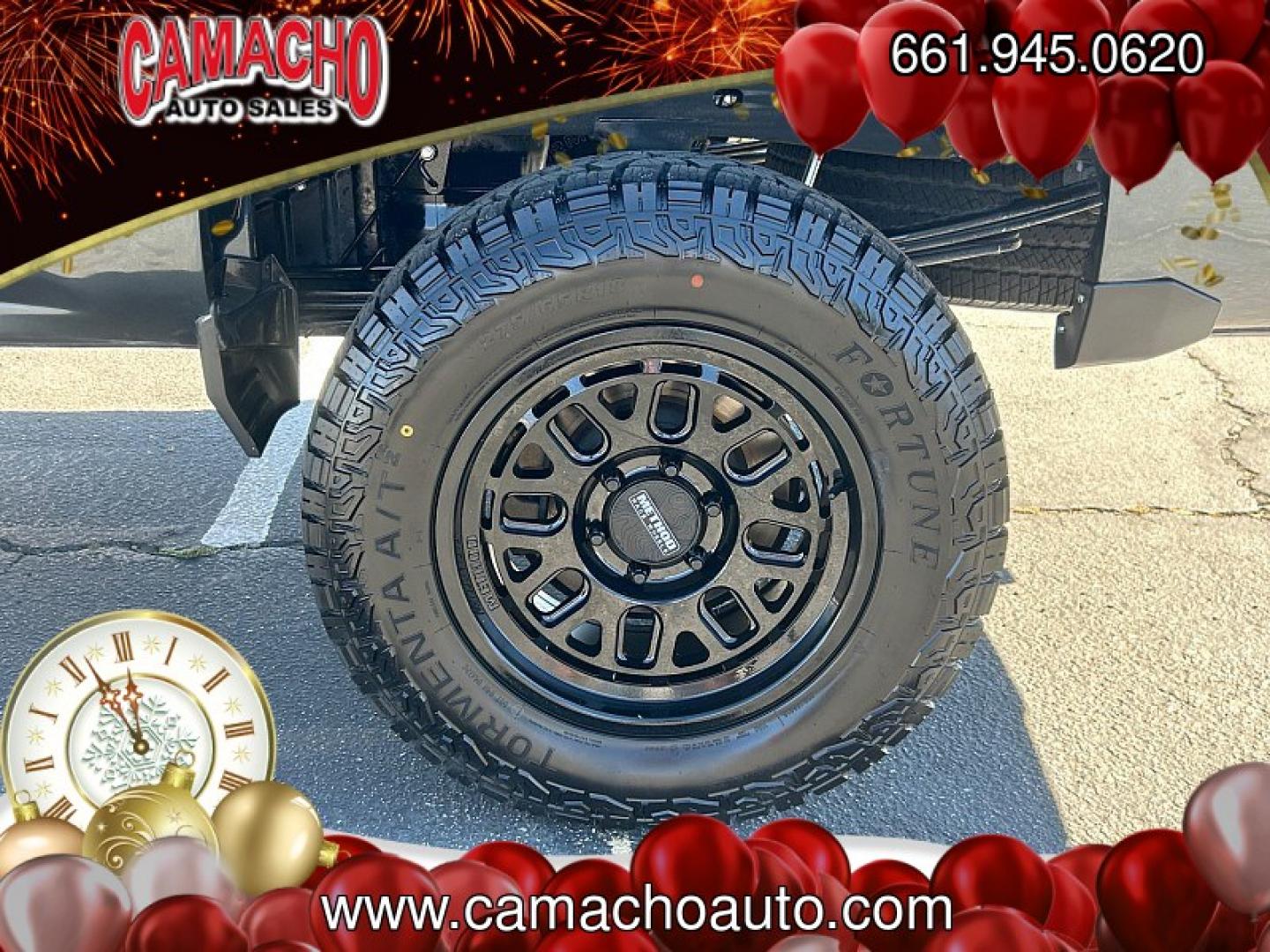 2019 GRAY Chevrolet Silverado 1500 2WD (2GCRCPEC1K1) with an 8-Cyl 5.3 Liter engine, Automatic 6-Spd HD w/Overdrive transmission, located at 412 Auto Vista Drive, Palmdale, CA, 93551, (661) 945-0620, 34.592636, -118.136681- Photo#13