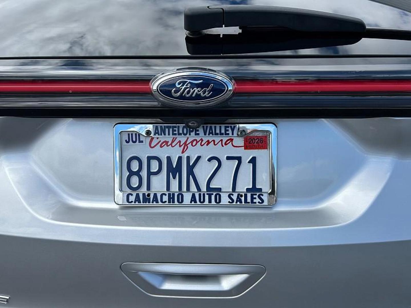 2018 GRAY Ford Edge (2FMPK3J93JB) with an 4-Cyl EcoBoost 2.0L engine, Auto 6-Spd SelShft transmission, located at 412 Auto Vista Drive, Palmdale, CA, 93551, (661) 945-0620, 34.592636, -118.136681 - Photo#11