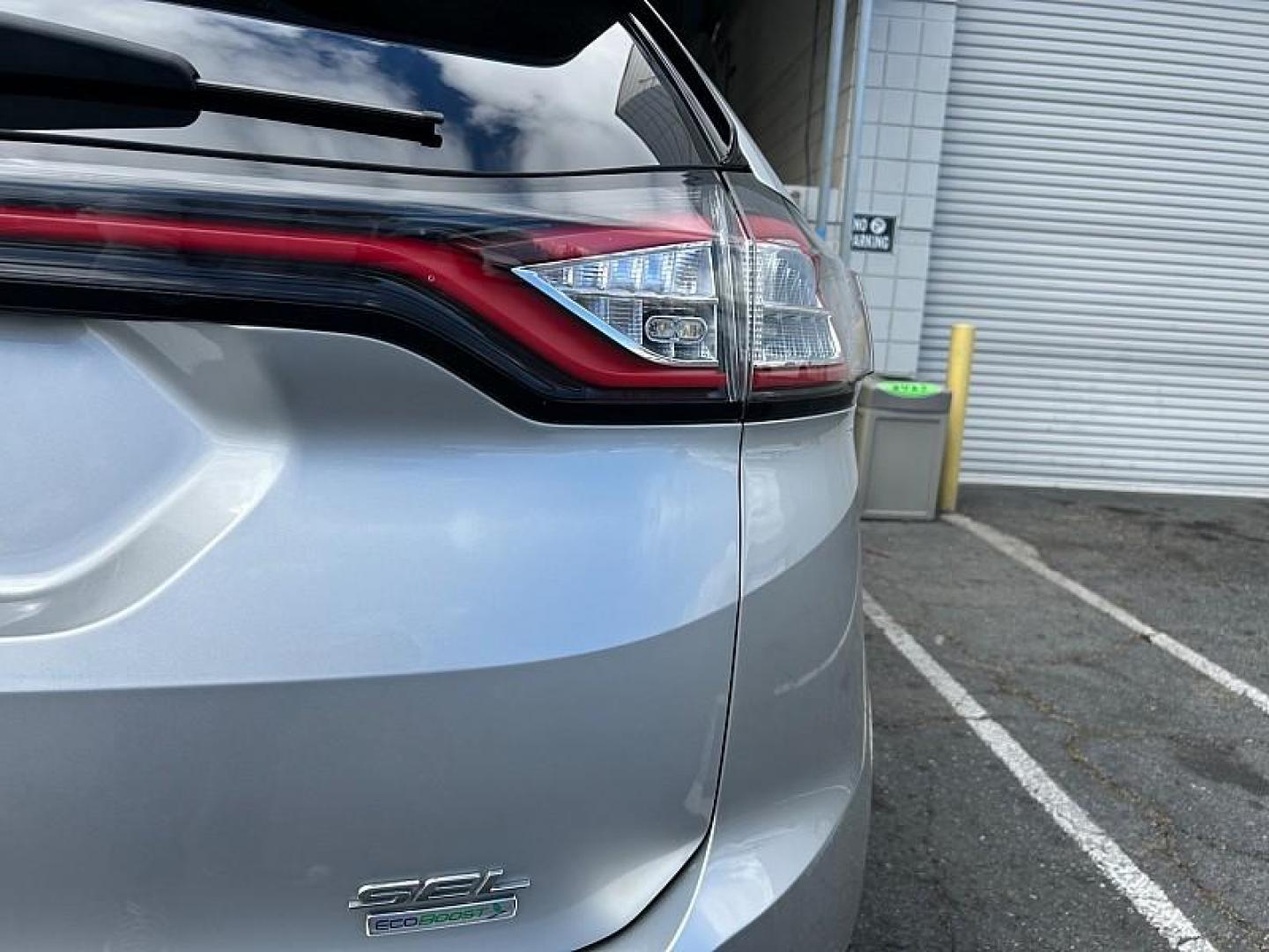 2018 GRAY Ford Edge (2FMPK3J93JB) with an 4-Cyl EcoBoost 2.0L engine, Auto 6-Spd SelShft transmission, located at 412 Auto Vista Drive, Palmdale, CA, 93551, (661) 945-0620, 34.592636, -118.136681 - Photo#12