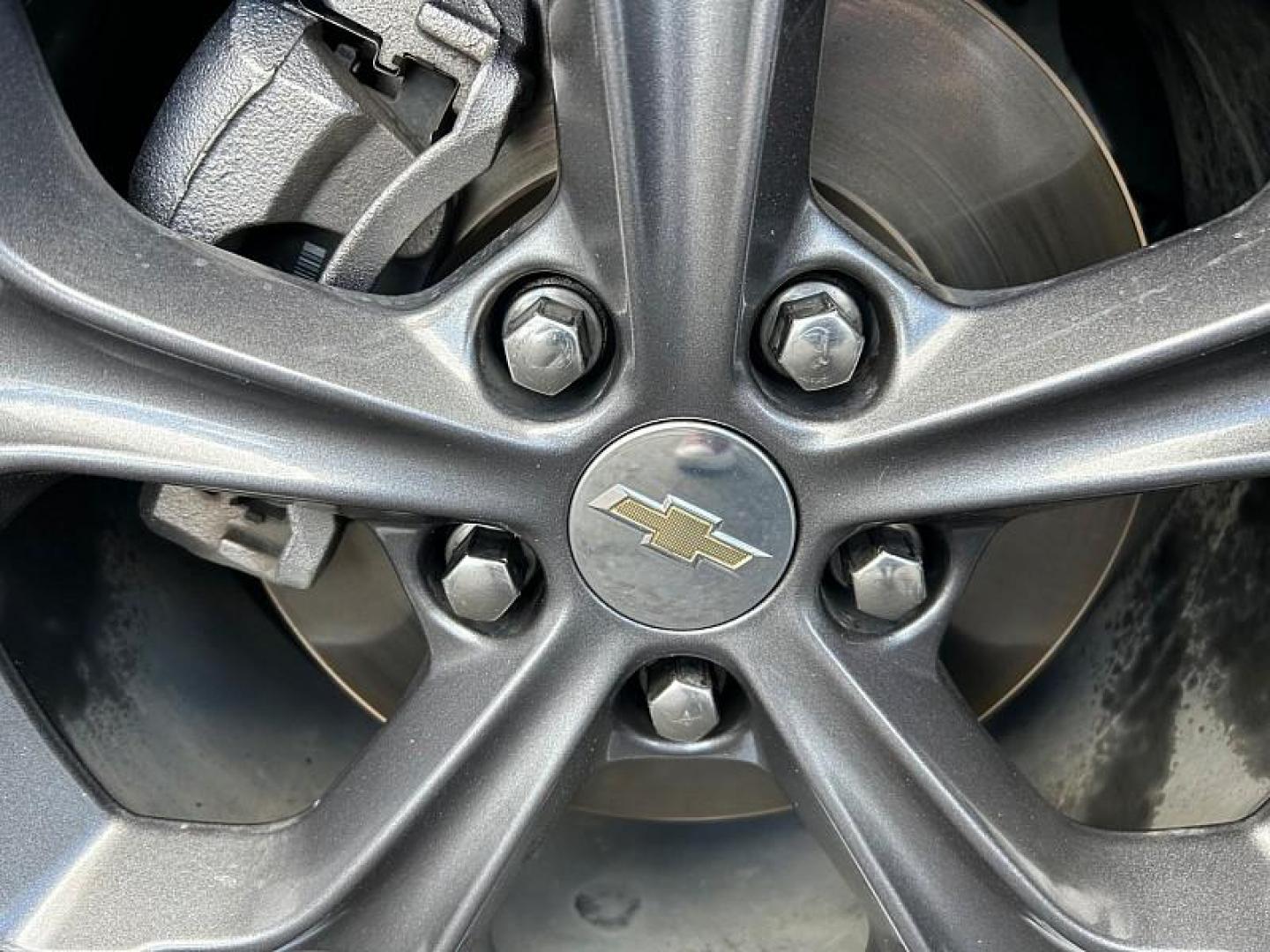 2024 WHITE Chevrolet Malibu (1G1ZD5ST5RF) with an 4-Cyl Turbo 1.5 Liter engine, Automatic CVT transmission, located at 412 Auto Vista Drive, Palmdale, CA, 93551, (661) 945-0620, 34.592636, -118.136681 - Photo#13