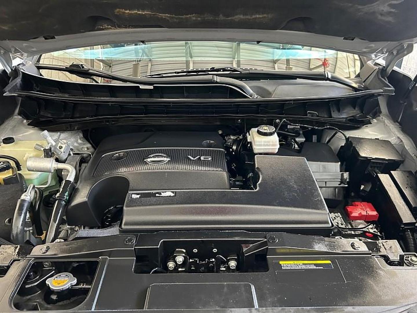 2021 SILVER Nissan Murano (5N1AZ2BJXMC) with an V6 3.5 Liter engine, Automatic Xtronic CVT transmission, located at 412 Auto Vista Drive, Palmdale, CA, 93551, (661) 945-0620, 34.592636, -118.136681 - Photo#30