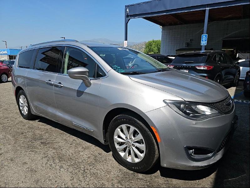 photo of 2018 Chrysler Pacifica