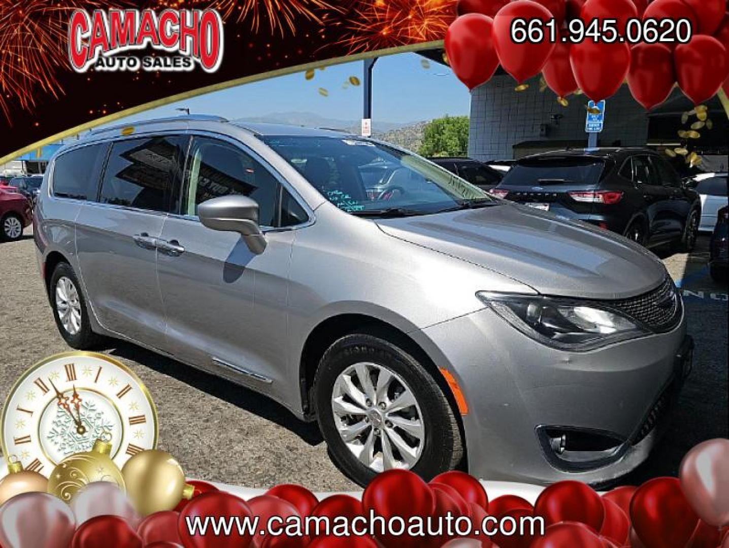 2018 SILVER Chrysler Pacifica (2C4RC1BG9JR) with an V6 3.6 Liter engine, Automatic 9-Spd transmission, located at 412 Auto Vista Drive, Palmdale, CA, 93551, (661) 945-0620, 34.592636, -118.136681 - Photo#0
