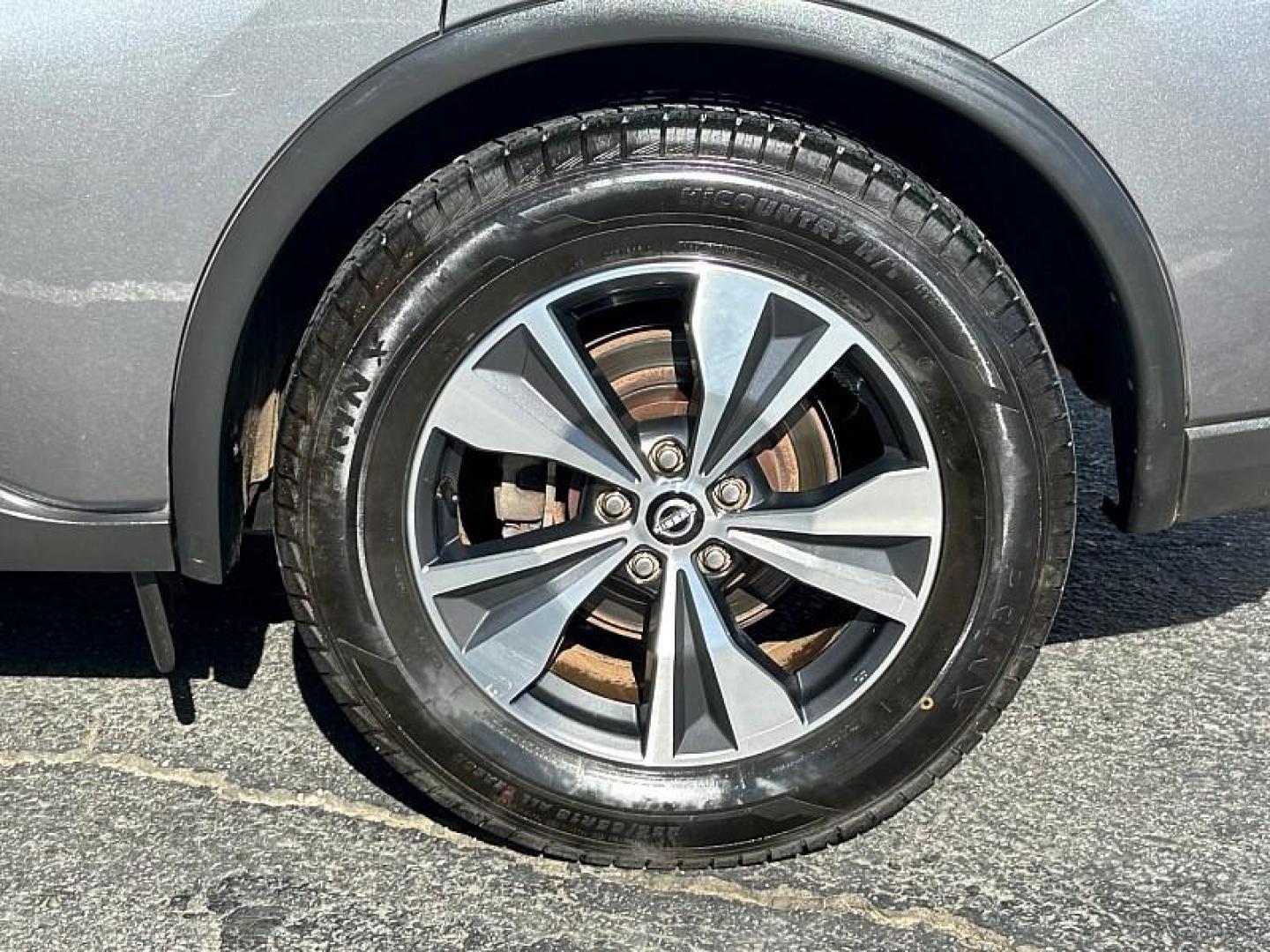 2023 GRAY Nissan Murano (5N1AZ2BJ5PC) with an V6 3.5 Liter engine, Automatic Xtronic CVT transmission, located at 412 Auto Vista Drive, Palmdale, CA, 93551, (661) 945-0620, 34.592636, -118.136681 - Photo#13