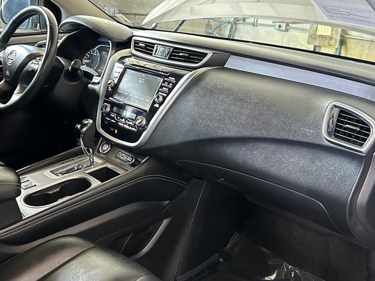 2023 GRAY Nissan Murano (5N1AZ2BJ5PC) with an V6 3.5 Liter engine, Automatic Xtronic CVT transmission, located at 412 Auto Vista Drive, Palmdale, CA, 93551, (661) 945-0620, 34.592636, -118.136681 - Photo#22