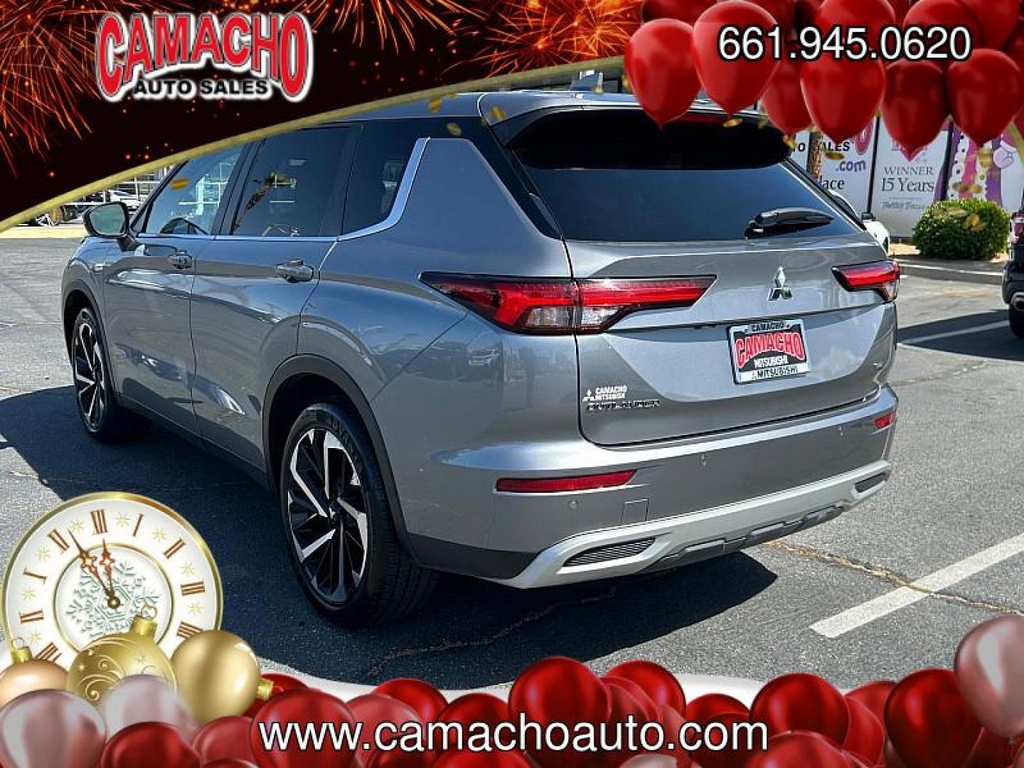 2024 SILVER Mitsubishi Outlander (JA4J3VA89RZ) with an 4-Cyl 2.5 Liter engine, Automatic CVT transmission, located at 412 Auto Vista Drive, Palmdale, CA, 93551, (661) 945-0620, 34.592636, -118.136681 - Photo#6