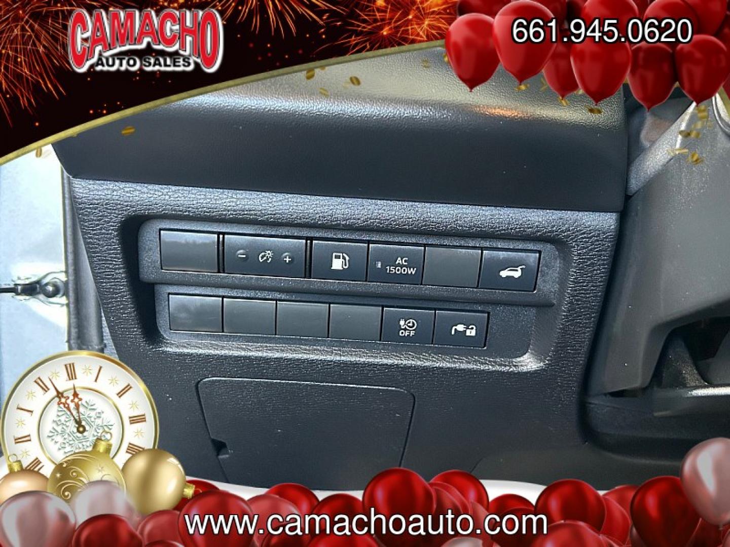 2025 GRAY Mitsubishi Outlander Plug-In Hybrid (JA4T5WA97SZ) with an 4-Cyl Hybrid 2.4 Liter engine, Automatic 1-Spd transmission, located at 412 Auto Vista Drive, Palmdale, CA, 93551, (661) 945-0620, 34.592636, -118.136681 - Photo#19