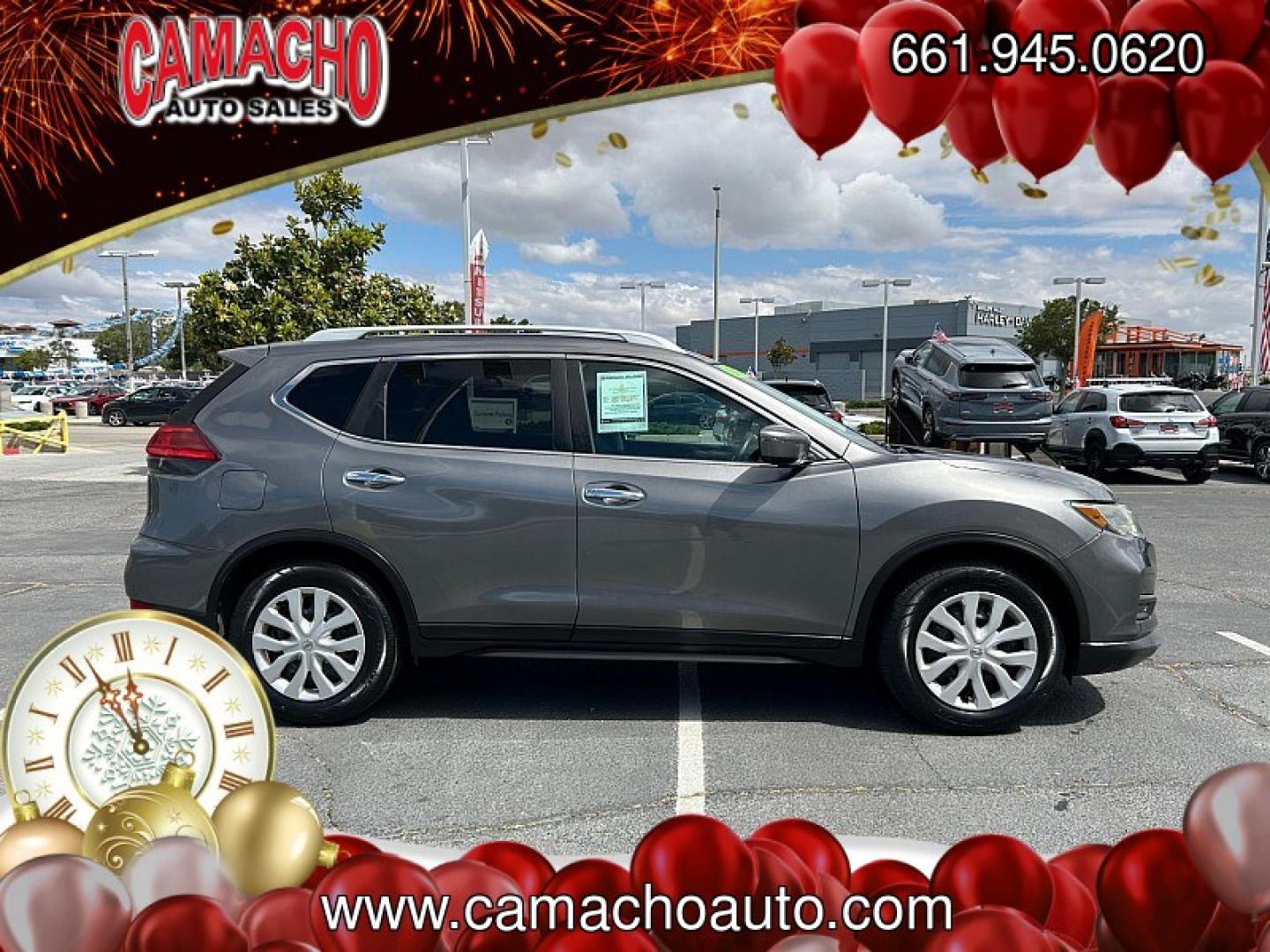 2017 GRAY Nissan Rogue (5N1AT2MN5HC) with an 4-Cyl 2.5 Liter engine, Auto CVT Xtronic transmission, located at 412 Auto Vista Drive, Palmdale, CA, 93551, (661) 945-0620, 34.592636, -118.136681 - Photo#4