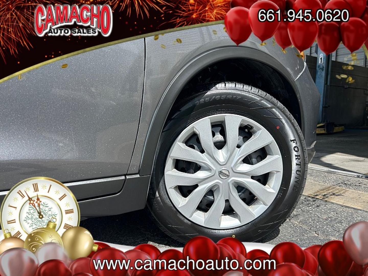 2017 GRAY Nissan Rogue (5N1AT2MN5HC) with an 4-Cyl 2.5 Liter engine, Auto CVT Xtronic transmission, located at 412 Auto Vista Drive, Palmdale, CA, 93551, (661) 945-0620, 34.592636, -118.136681 - Photo#16