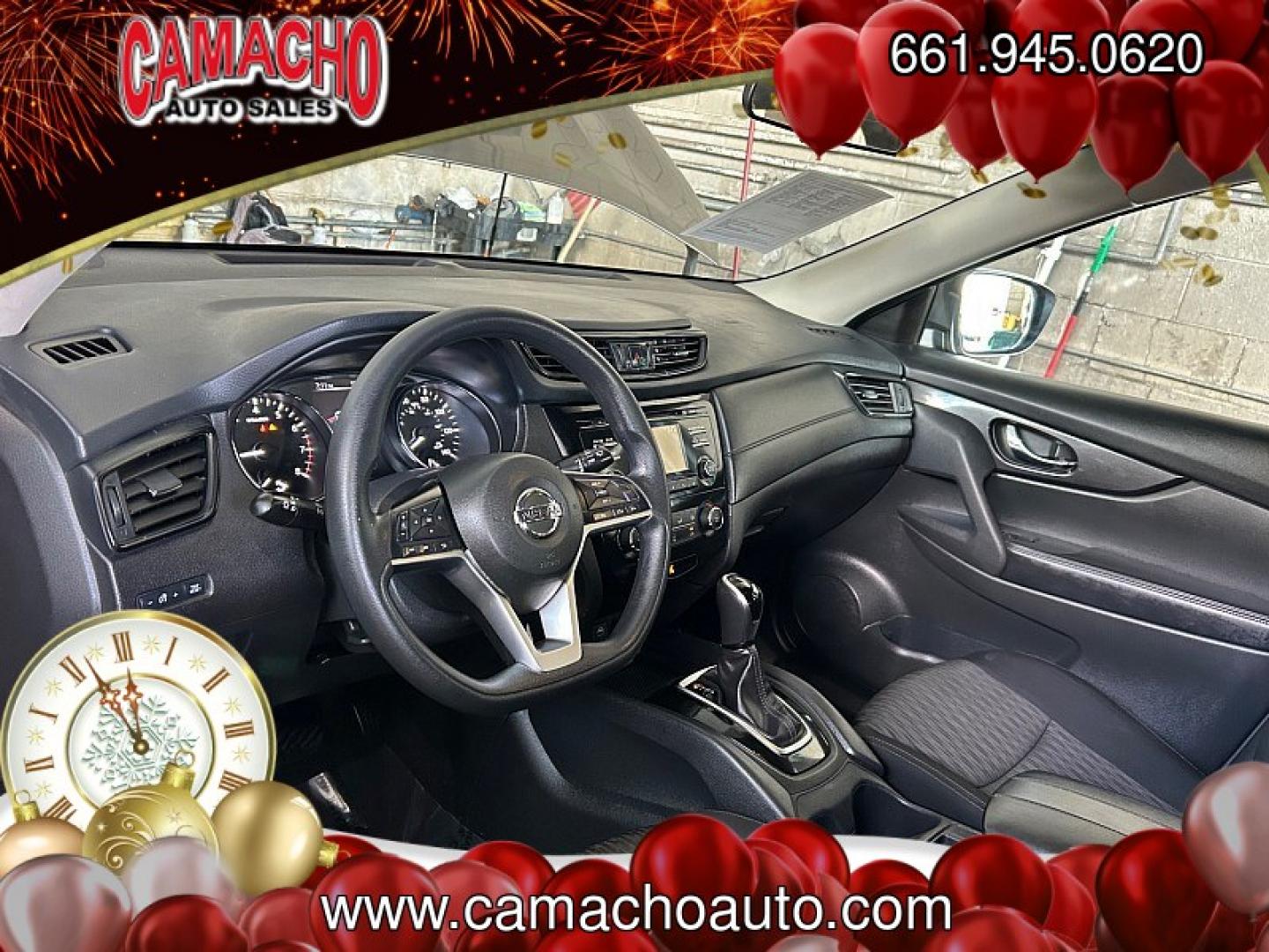 2017 GRAY Nissan Rogue (5N1AT2MN5HC) with an 4-Cyl 2.5 Liter engine, Auto CVT Xtronic transmission, located at 412 Auto Vista Drive, Palmdale, CA, 93551, (661) 945-0620, 34.592636, -118.136681 - Photo#18
