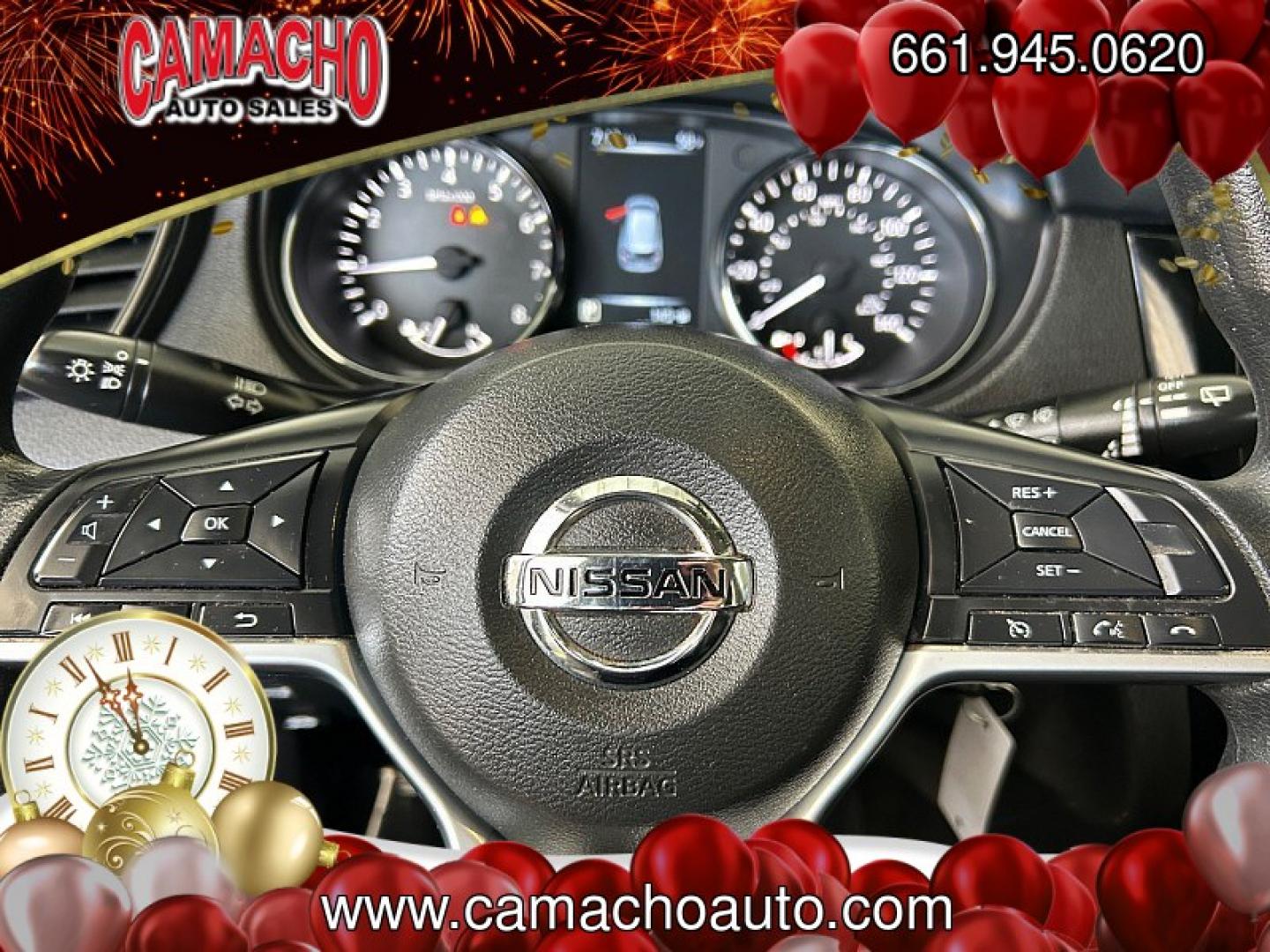 2017 GRAY Nissan Rogue (5N1AT2MN5HC) with an 4-Cyl 2.5 Liter engine, Auto CVT Xtronic transmission, located at 412 Auto Vista Drive, Palmdale, CA, 93551, (661) 945-0620, 34.592636, -118.136681 - Photo#20