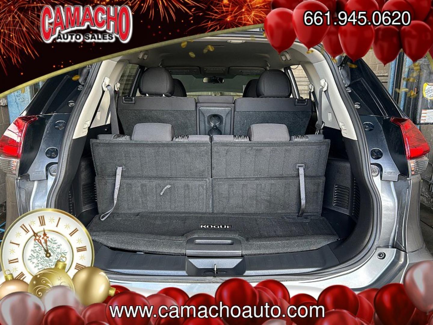 2017 GRAY Nissan Rogue (5N1AT2MN5HC) with an 4-Cyl 2.5 Liter engine, Auto CVT Xtronic transmission, located at 412 Auto Vista Drive, Palmdale, CA, 93551, (661) 945-0620, 34.592636, -118.136681 - Photo#28