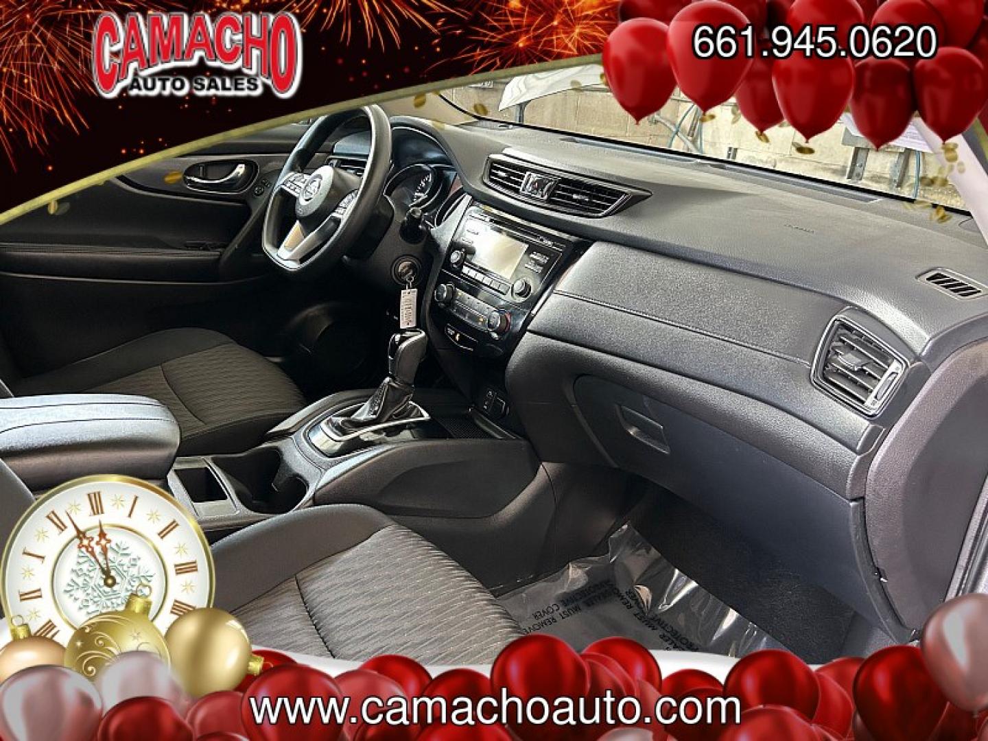 2017 GRAY Nissan Rogue (5N1AT2MN5HC) with an 4-Cyl 2.5 Liter engine, Auto CVT Xtronic transmission, located at 412 Auto Vista Drive, Palmdale, CA, 93551, (661) 945-0620, 34.592636, -118.136681 - Photo#30