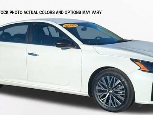 2025 Nissan Altima 