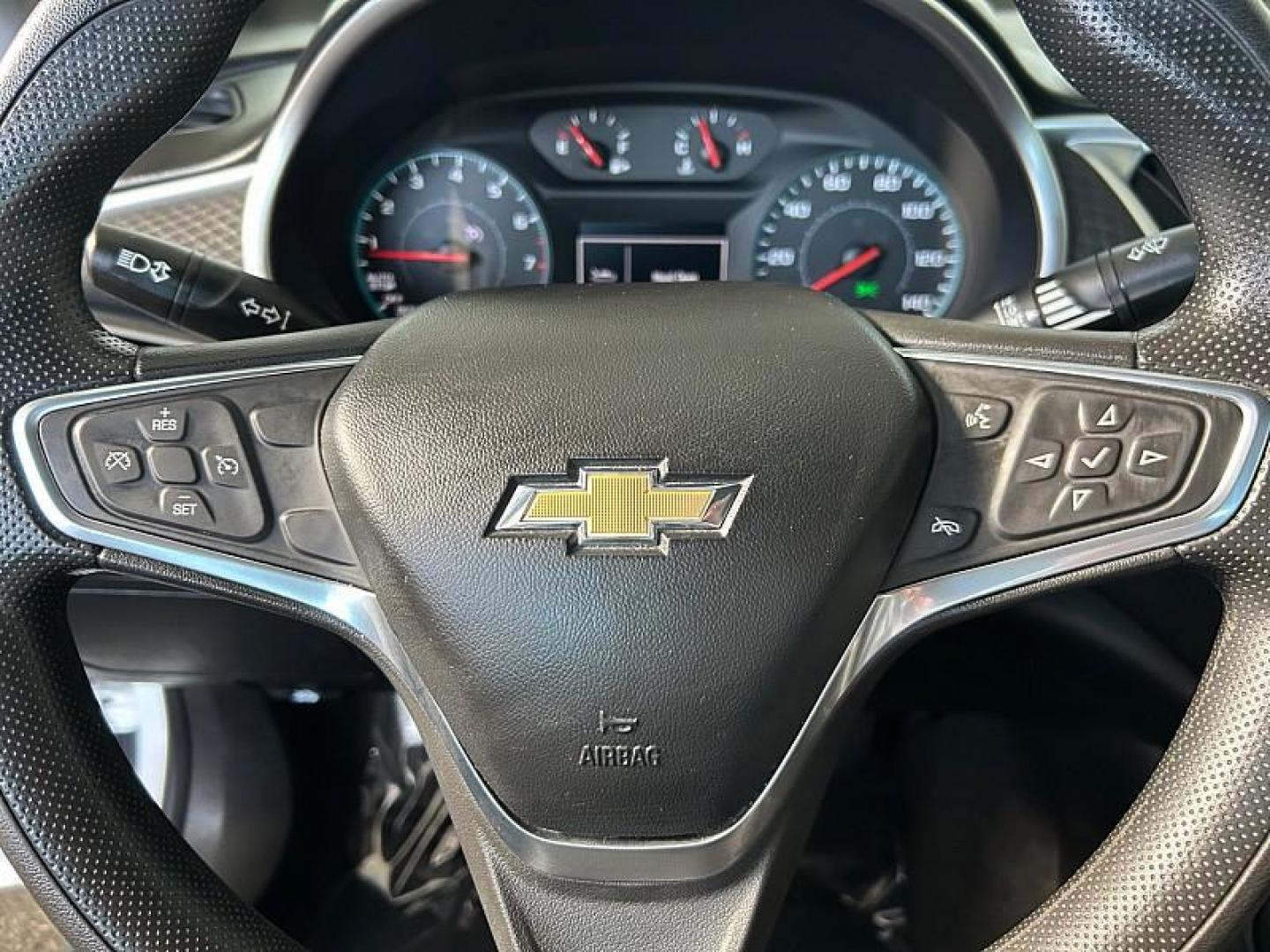 2022 WHITE Chevrolet Malibu (1G1ZD5ST9NF) with an 4-Cyl Turbo 1.5 Liter engine, Automatic CVT transmission, located at 412 Auto Vista Drive, Palmdale, CA, 93551, (661) 945-0620, 34.592636, -118.136681 - Photo#19
