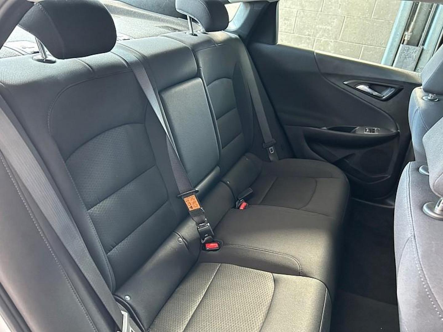 2022 WHITE Chevrolet Malibu (1G1ZD5ST9NF) with an 4-Cyl Turbo 1.5 Liter engine, Automatic CVT transmission, located at 412 Auto Vista Drive, Palmdale, CA, 93551, (661) 945-0620, 34.592636, -118.136681 - Photo#24
