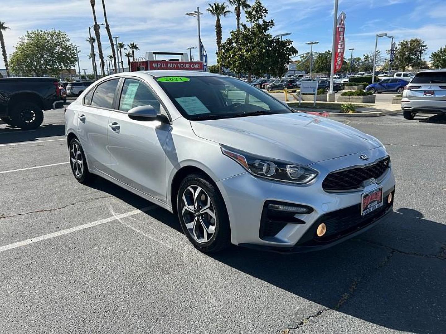 2021 GRAY Kia Forte (3KPF24AD5ME) with an 4-Cyl 2.0 Liter engine, Automatic IVT transmission, located at 412 Auto Vista Drive, Palmdale, CA, 93551, (661) 945-0620, 34.592636, -118.136681 - Photo#0