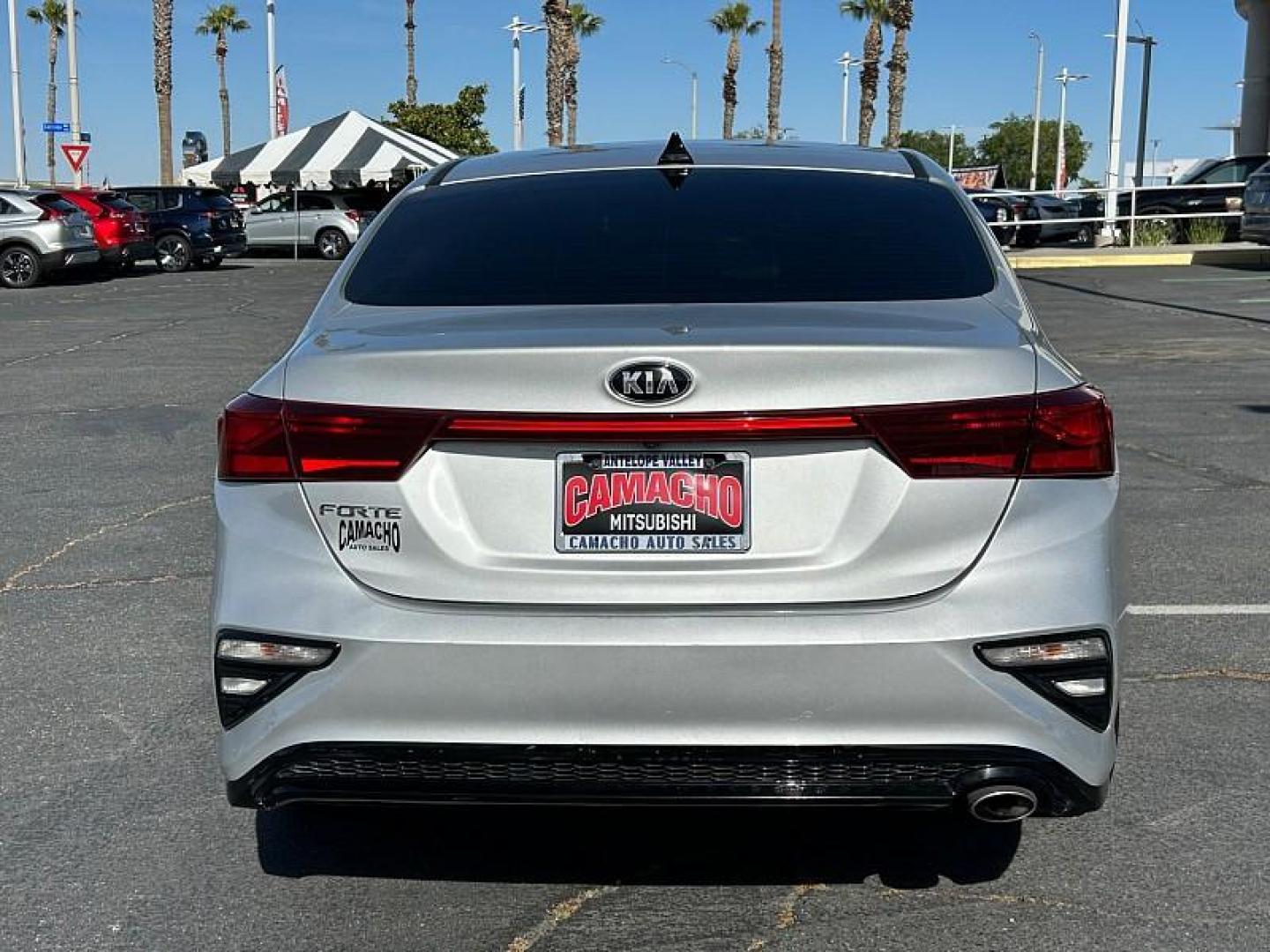 2021 GRAY Kia Forte (3KPF24AD5ME) with an 4-Cyl 2.0 Liter engine, Automatic IVT transmission, located at 412 Auto Vista Drive, Palmdale, CA, 93551, (661) 945-0620, 34.592636, -118.136681 - Photo#10