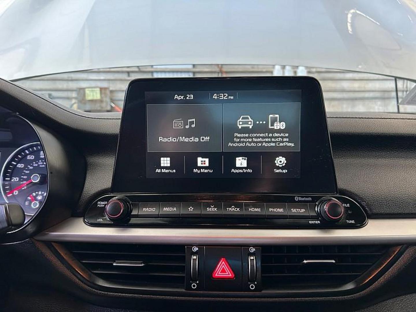 2021 GRAY Kia Forte (3KPF24AD5ME) with an 4-Cyl 2.0 Liter engine, Automatic IVT transmission, located at 412 Auto Vista Drive, Palmdale, CA, 93551, (661) 945-0620, 34.592636, -118.136681 - Photo#25
