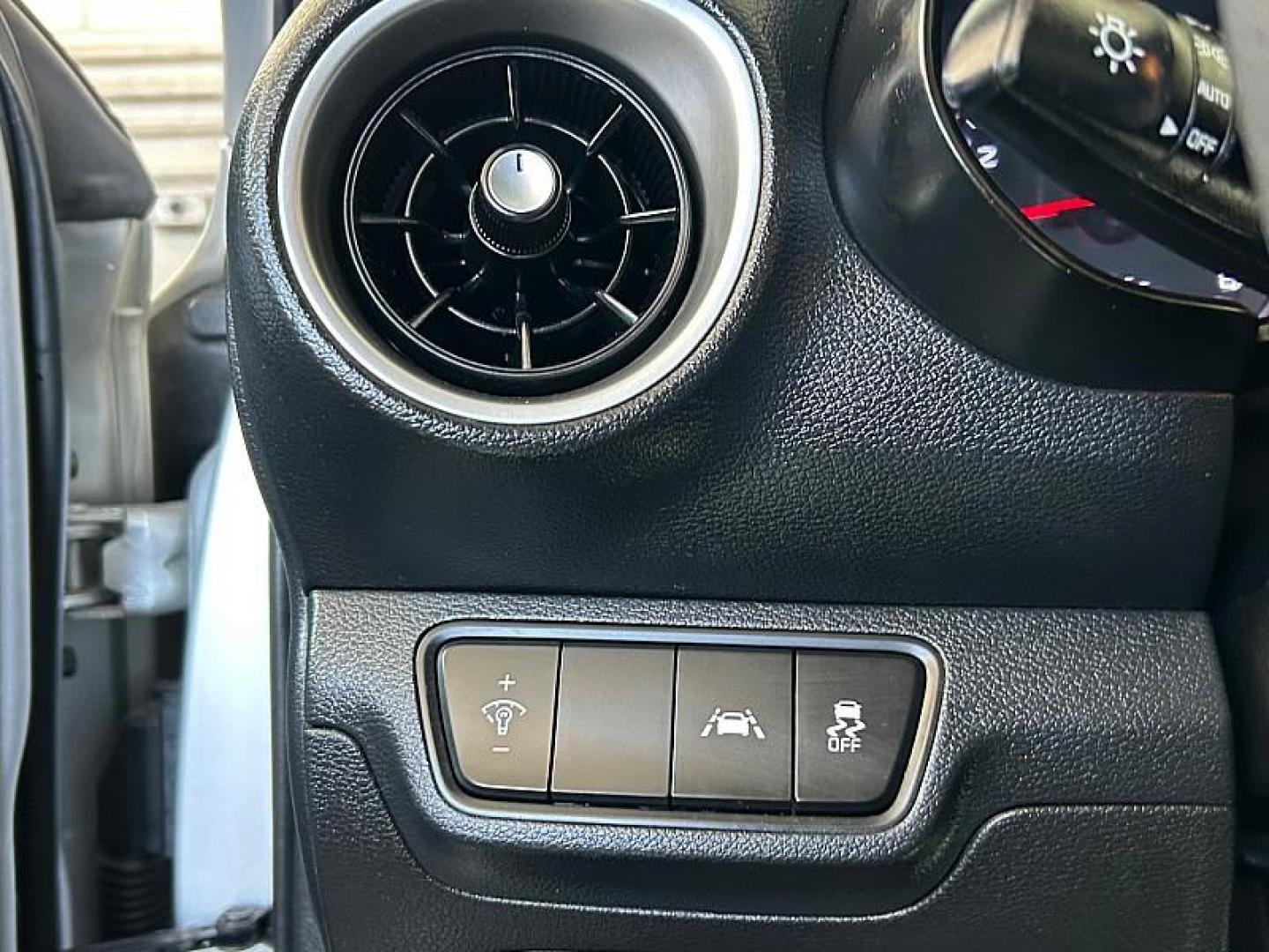 2021 GRAY Kia Forte (3KPF24AD5ME) with an 4-Cyl 2.0 Liter engine, Automatic IVT transmission, located at 412 Auto Vista Drive, Palmdale, CA, 93551, (661) 945-0620, 34.592636, -118.136681 - Photo#26