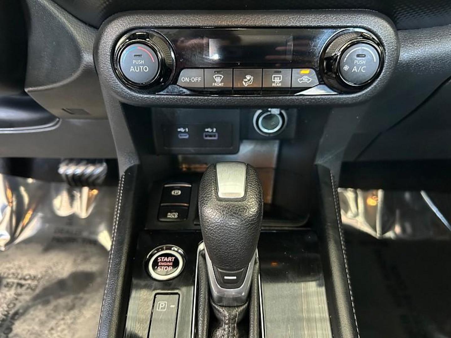 2021 WHITE Nissan Kicks (3N1CP5CV5ML) with an 4-Cyl 1.6 Liter engine, Automatic CVT w/Xtronic transmission, located at 412 Auto Vista Drive, Palmdale, CA, 93551, (661) 945-0620, 34.592636, -118.136681 - Photo#23