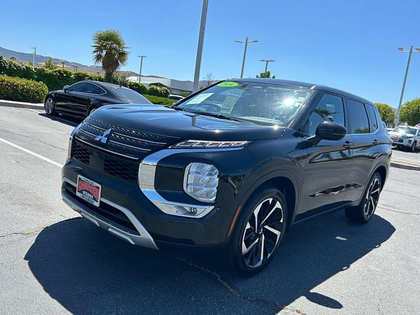 2024 BLACK Mitsubishi Outlander (JA4J3VA85RZ) with an 4-Cyl 2.5 Liter engine, Automatic CVT transmission, located at 412 Auto Vista Drive, Palmdale, CA, 93551, (661) 945-0620, 34.592636, -118.136681 - Photo#8